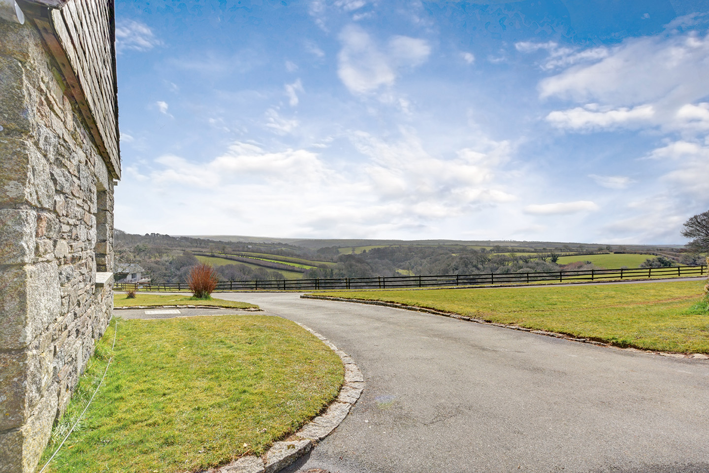 The view from in front of Butterwell luxury self catering converted barn holiday cottage at Penrose Burden in North Cornwall 02.jpg