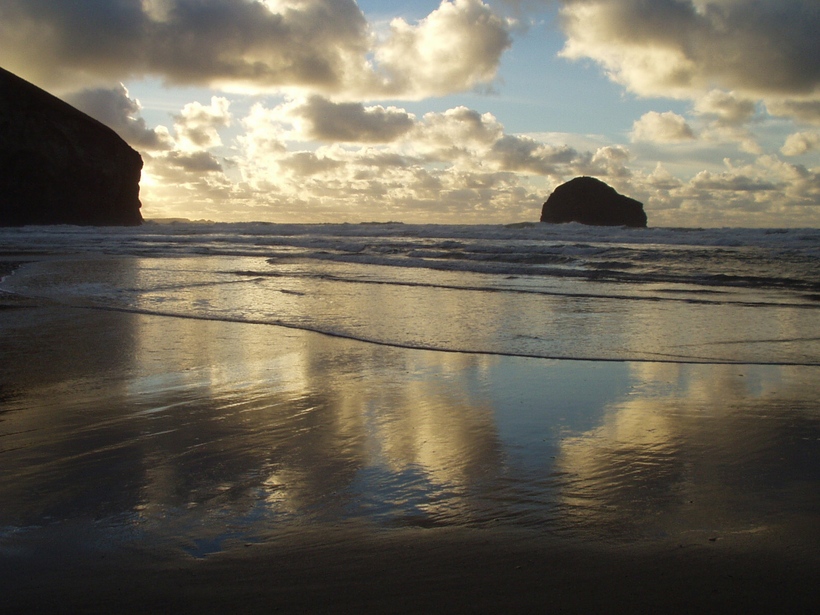 Trebarwith Strand beach in Cornwall near Penrose Burden luxury holiday cottages.jpg