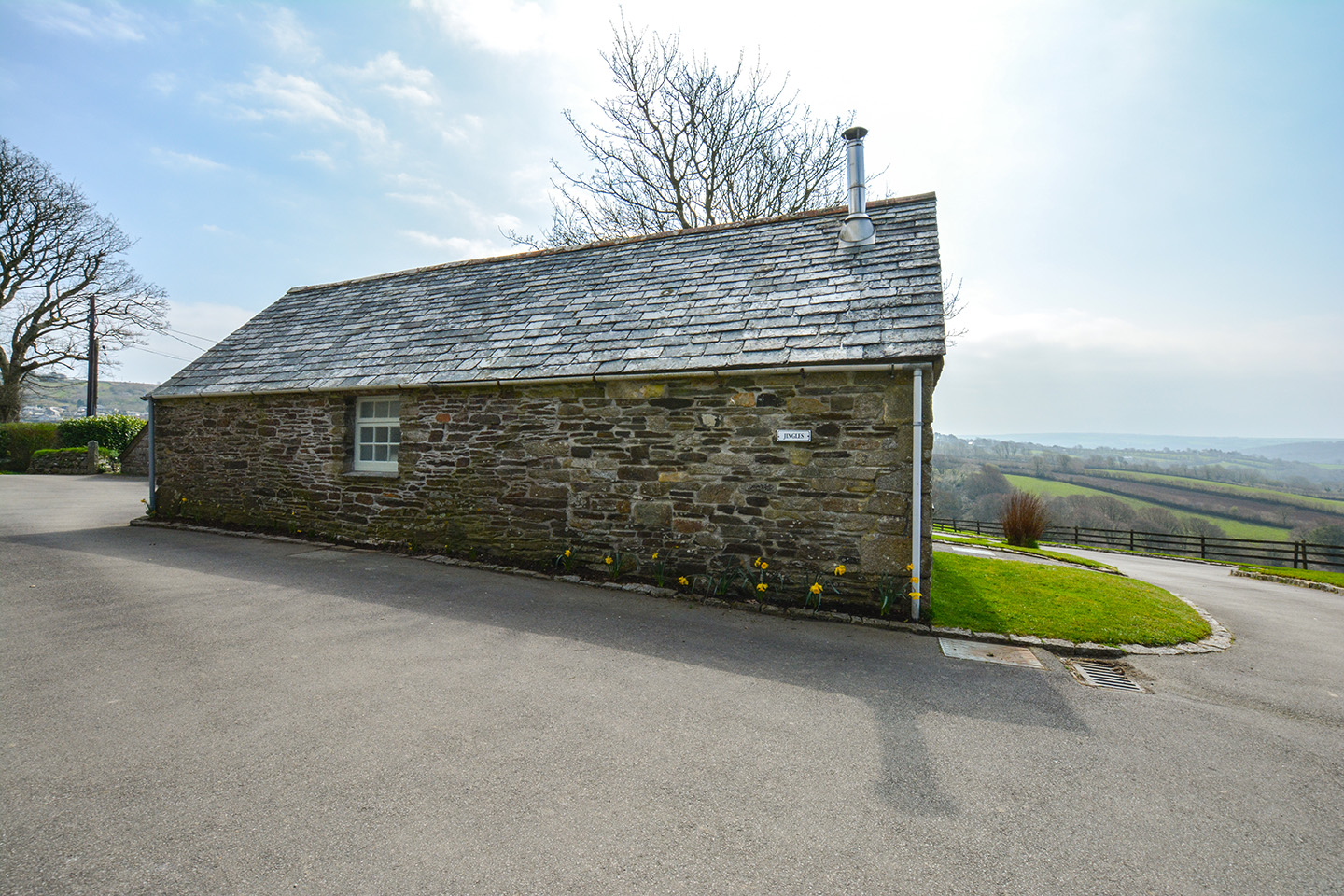 The outside of Jingles luxury self catering holiday cottage at Penrose Burden in North Cornwall near Bodmin Moor01.jpg