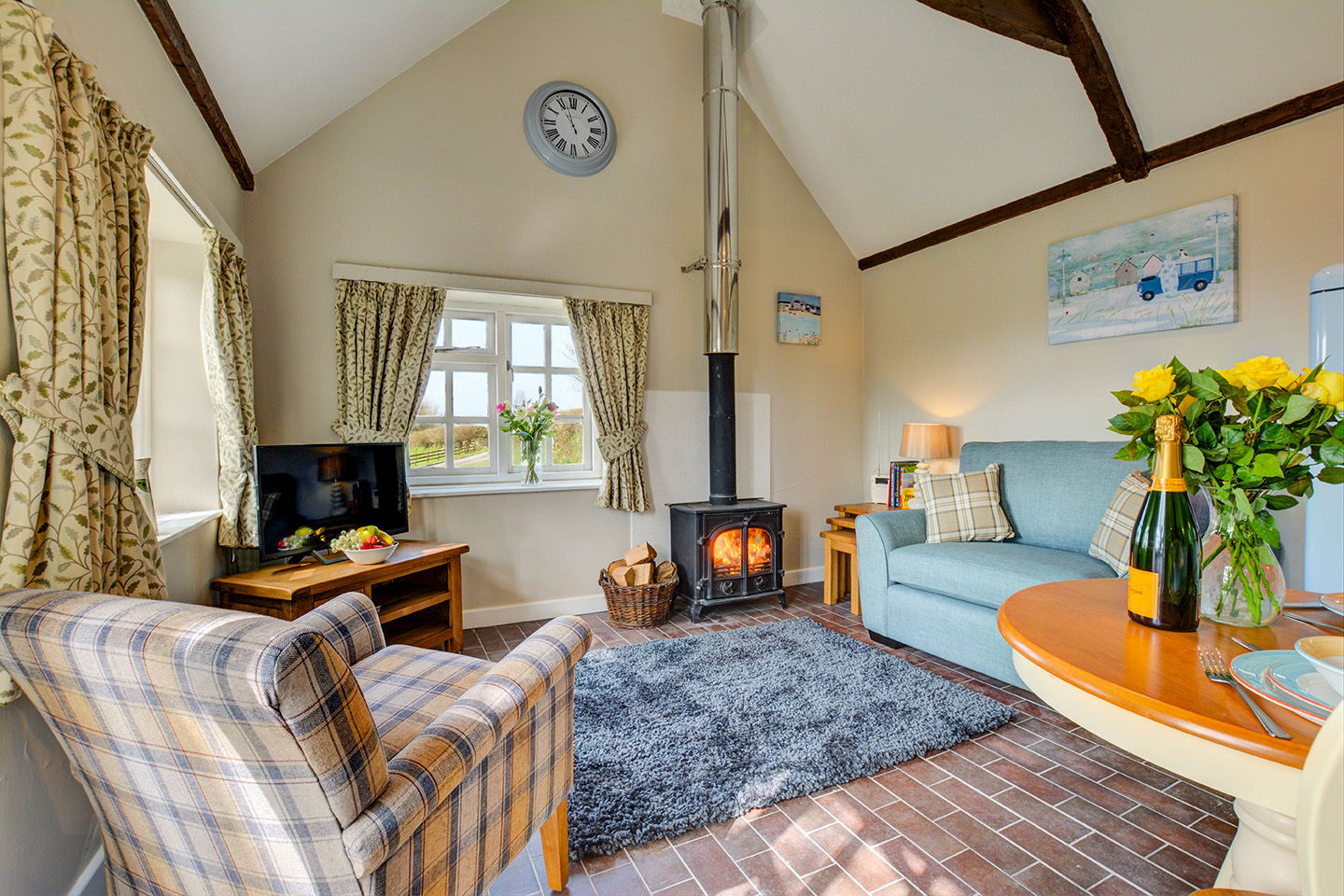 The lounge at Jingles luxury self catering holiday cottage at Penrose Burden in North Cornwall near Bodmin Moor02.jpg