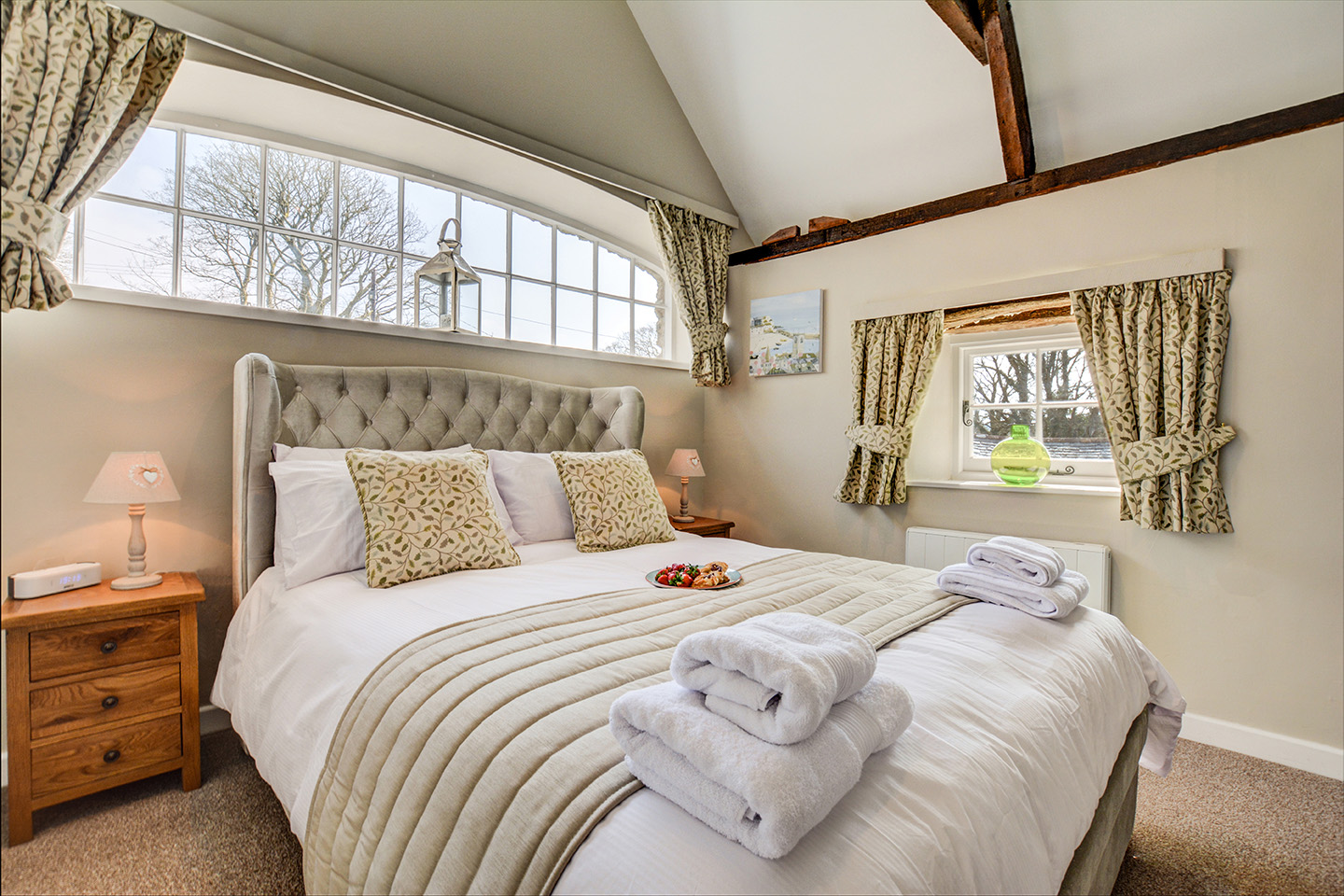 The bedroom at Jingles luxury self catering holiday cottage at Penrose Burden in North Cornwall near Bodmin Moor02.jpg