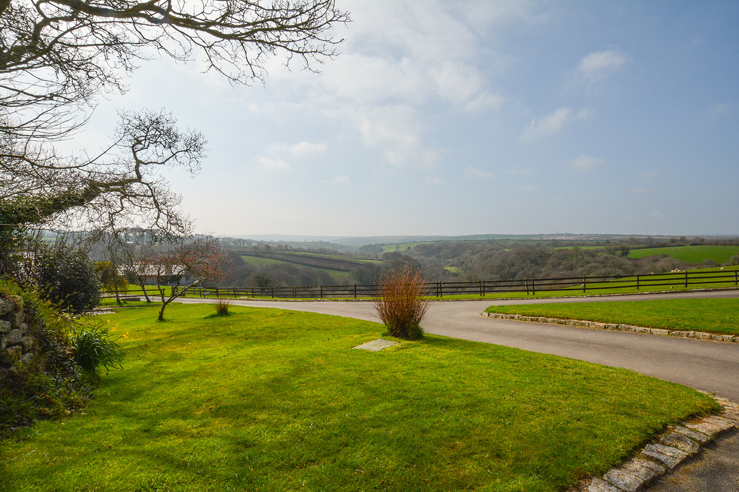 The view from Jingles luxury self catering holiday cottage at Penrose Burden in North Cornwall near Bodmin Moor03.jpg
