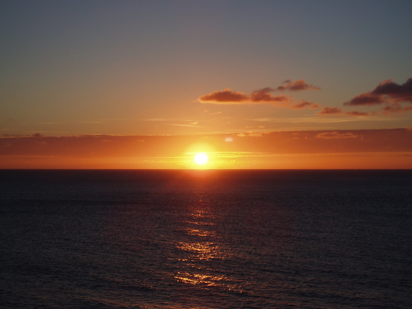 The sunset over the north Cornish coast in Cornwall near Penrose Burden luxury holiday cottages.jpg