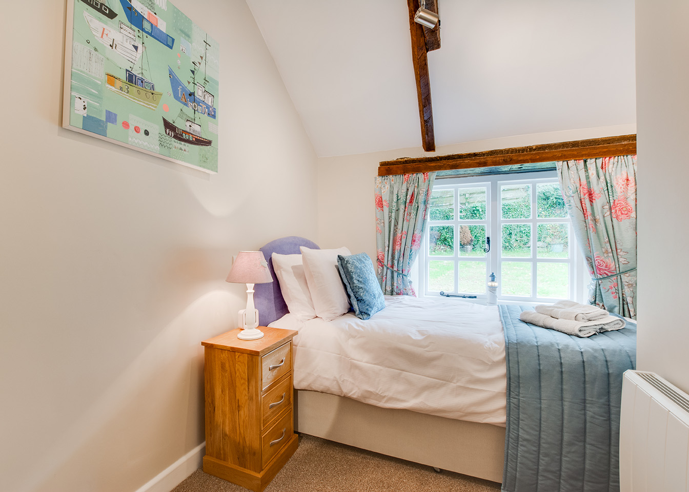 The single bedroom of Snappers luxury self catering converted barn holiday cottage at Penrose Burden in North Cornwall 02.jpg