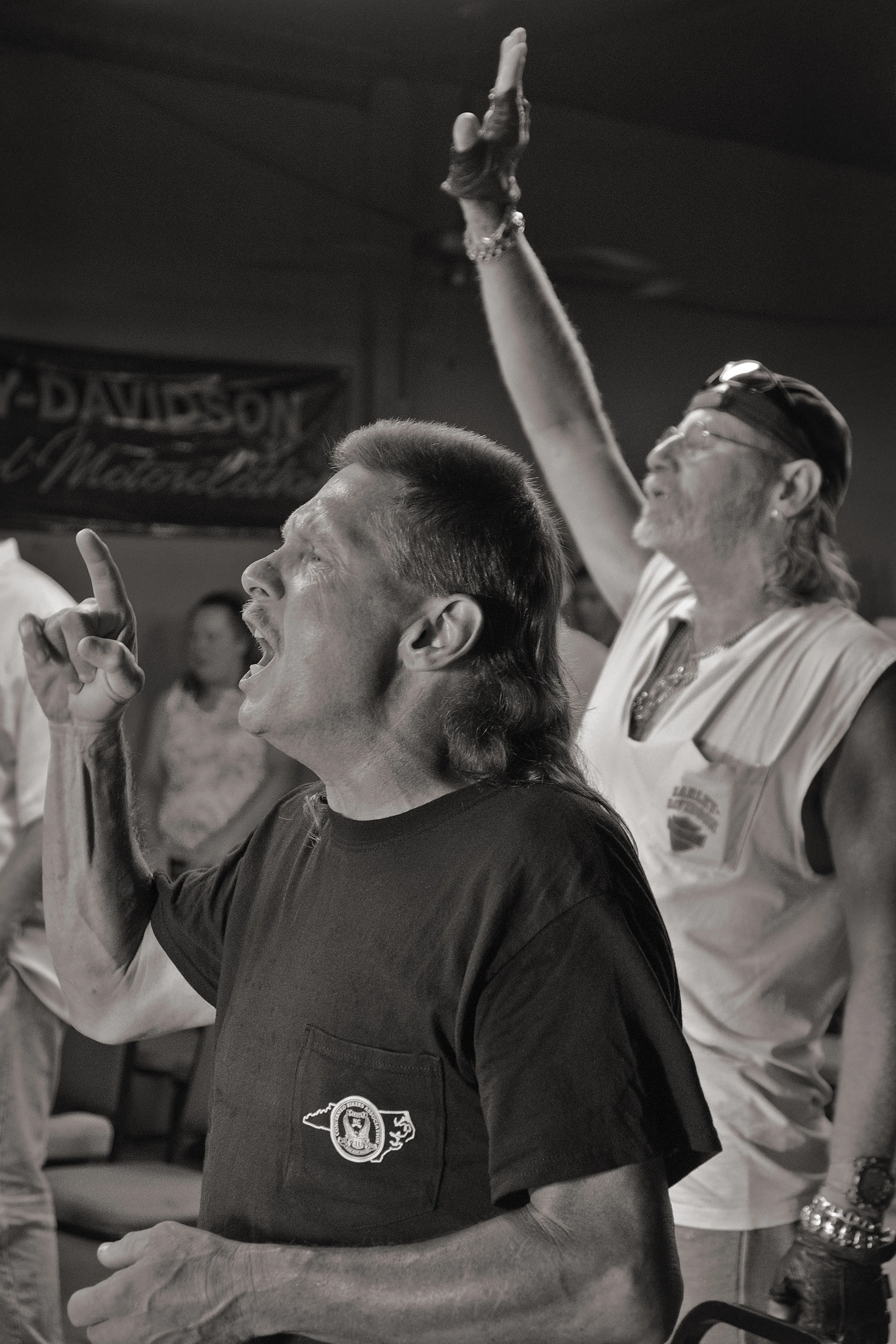 Shouting-b-B&W-colorized_DSF1513.jpg