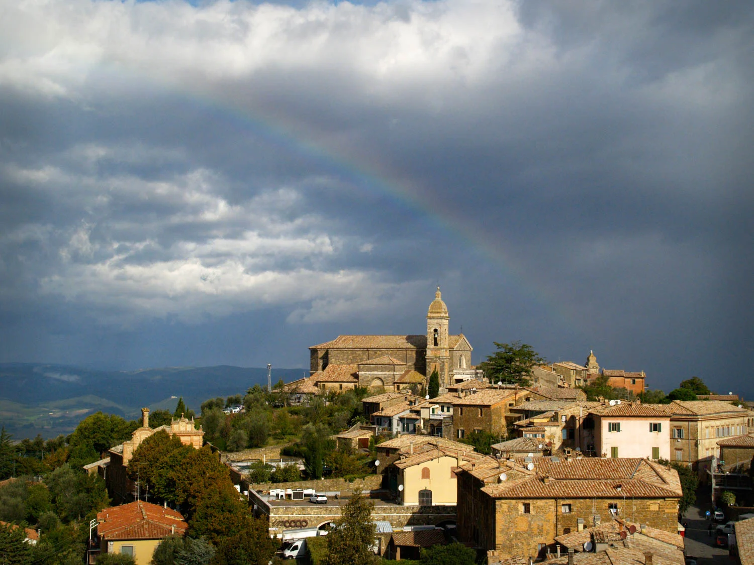 *MontalcinoRainbow2_9282638-5.jpg