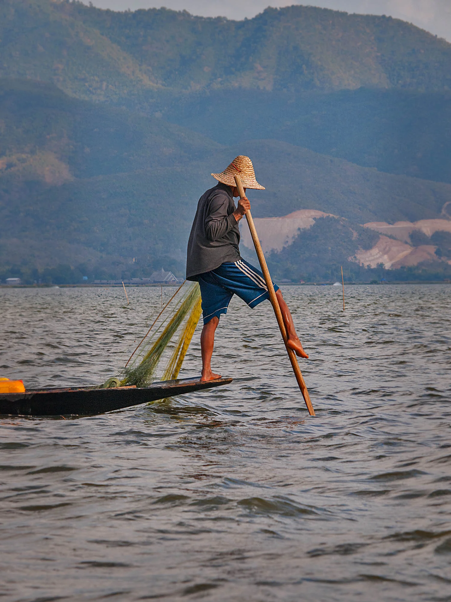InleLakeFisherman2_P2178470-18.jpg