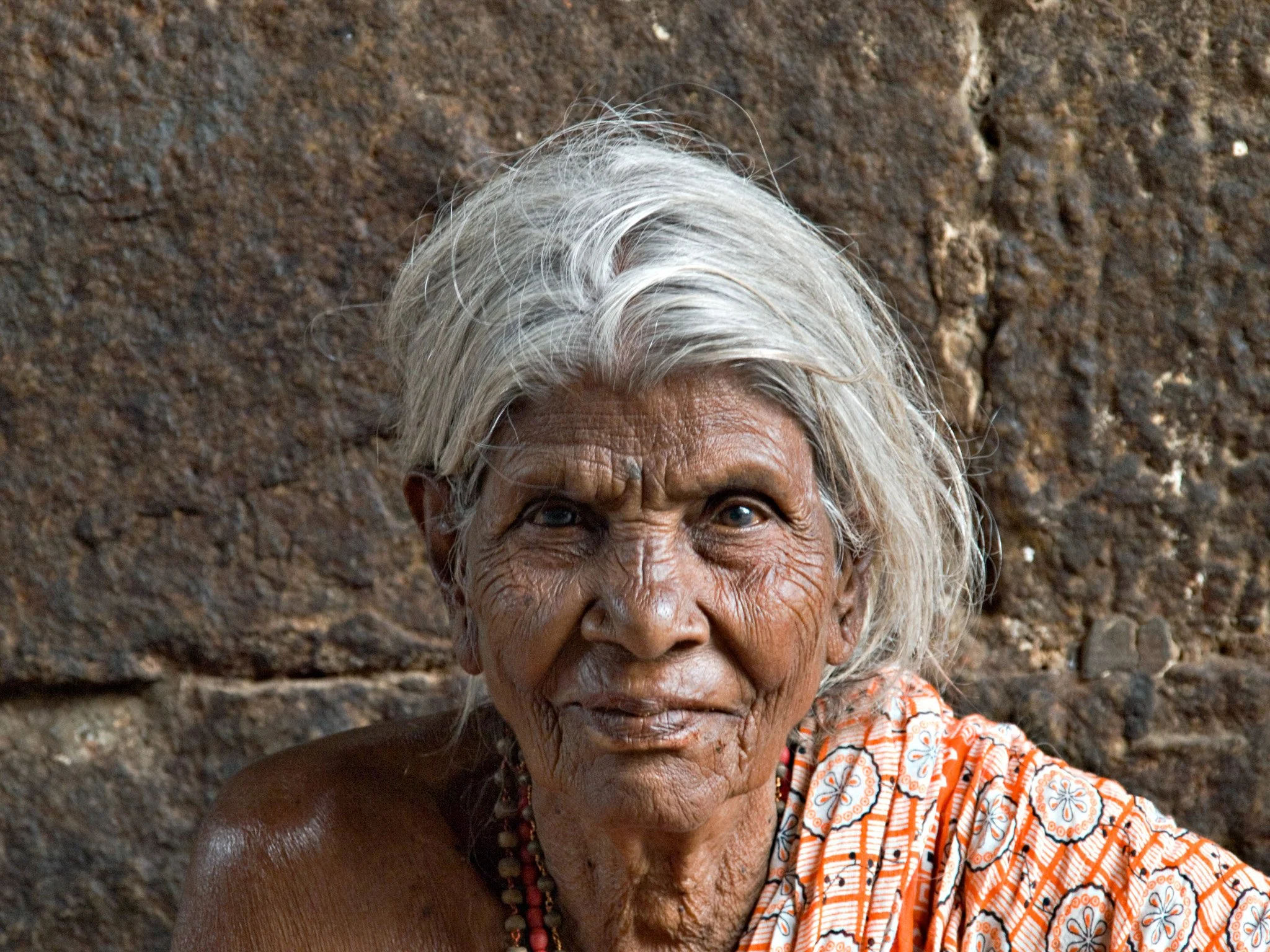 TempleBeggarWoman_B031958.jpg