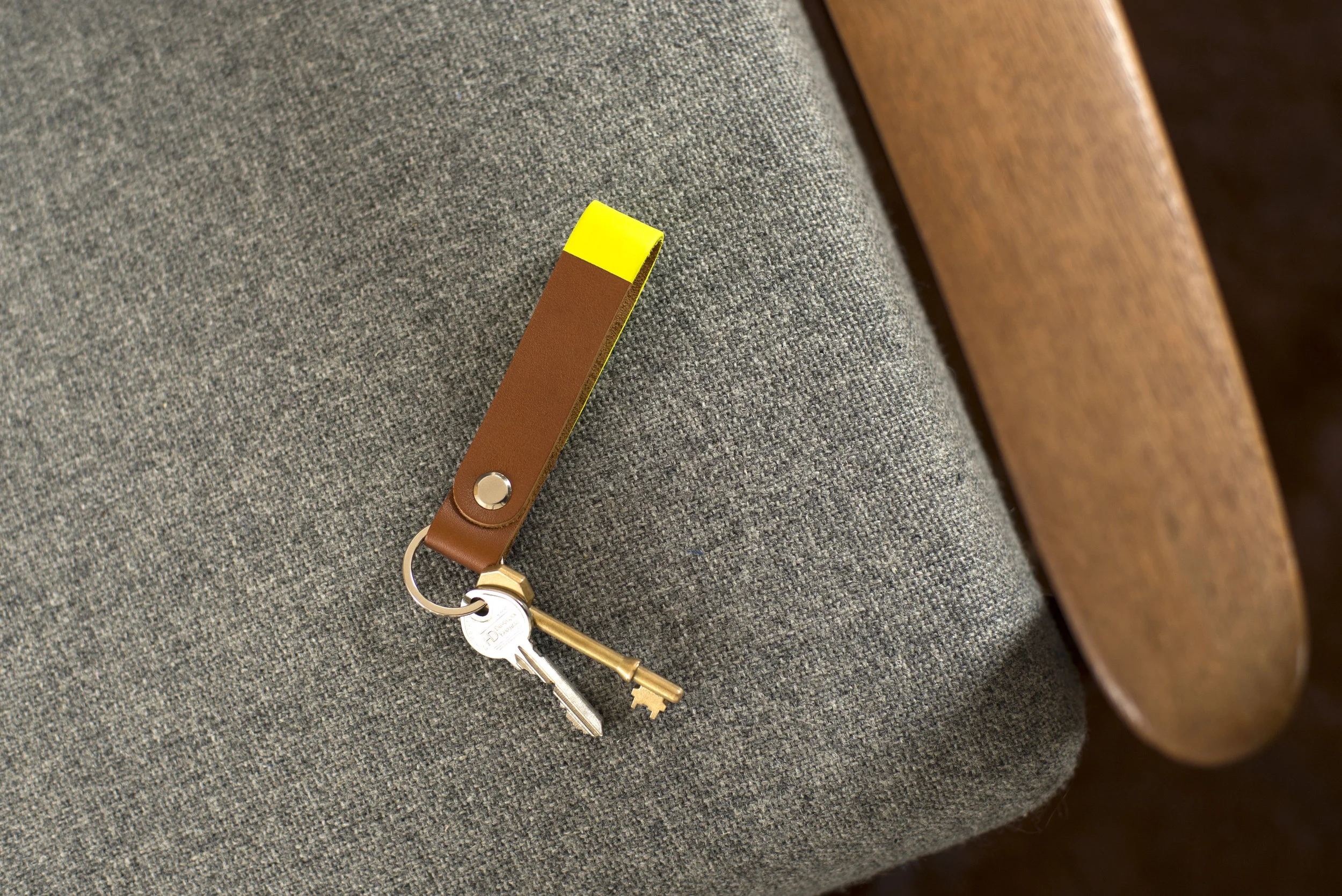 brosefogale_keyring_yellow_0656.jpg
