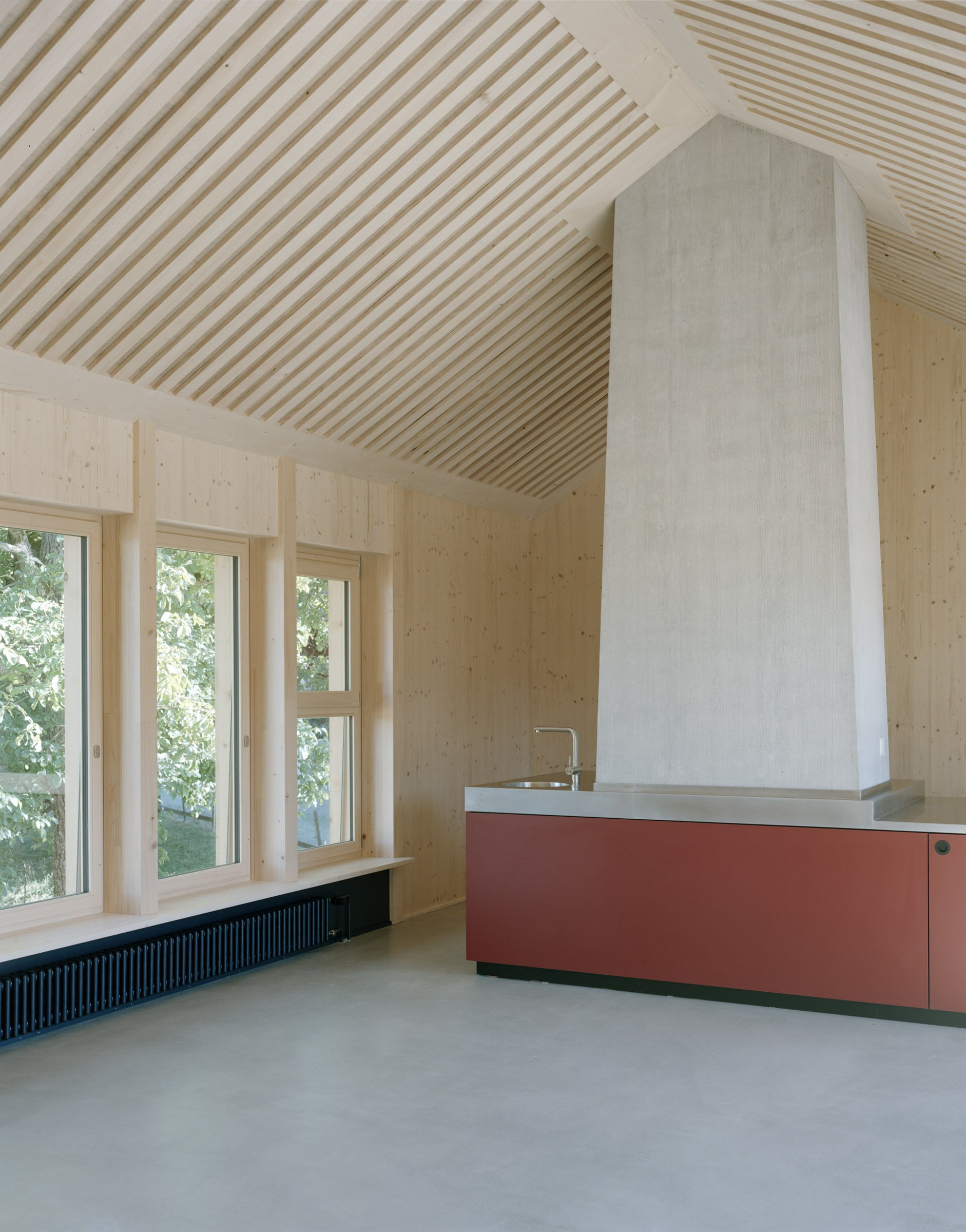 Roggo und Widmer_Kalchrain_Offenfrontstall und Nebengebäude_Low-Res-19.jpg