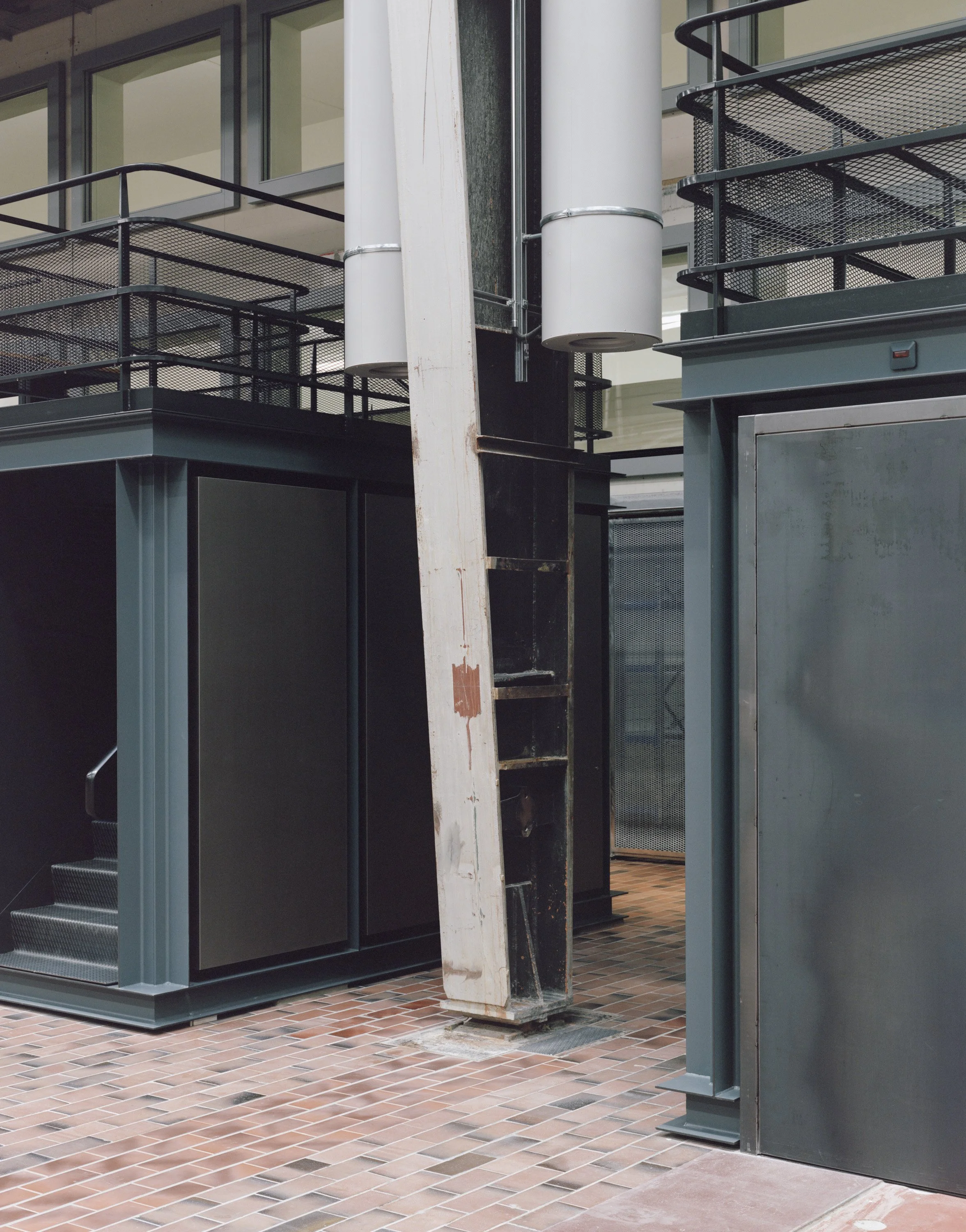 Roggo Widmer_ETH Zürich ML Maschinenhalle_Low-Res-8.jpg