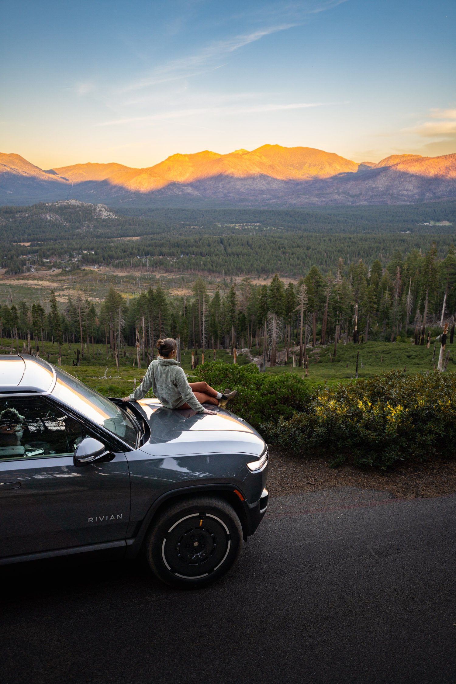 EV road trip around Northern California in search of fall colors for Rivian and AllTrails collaboration.
