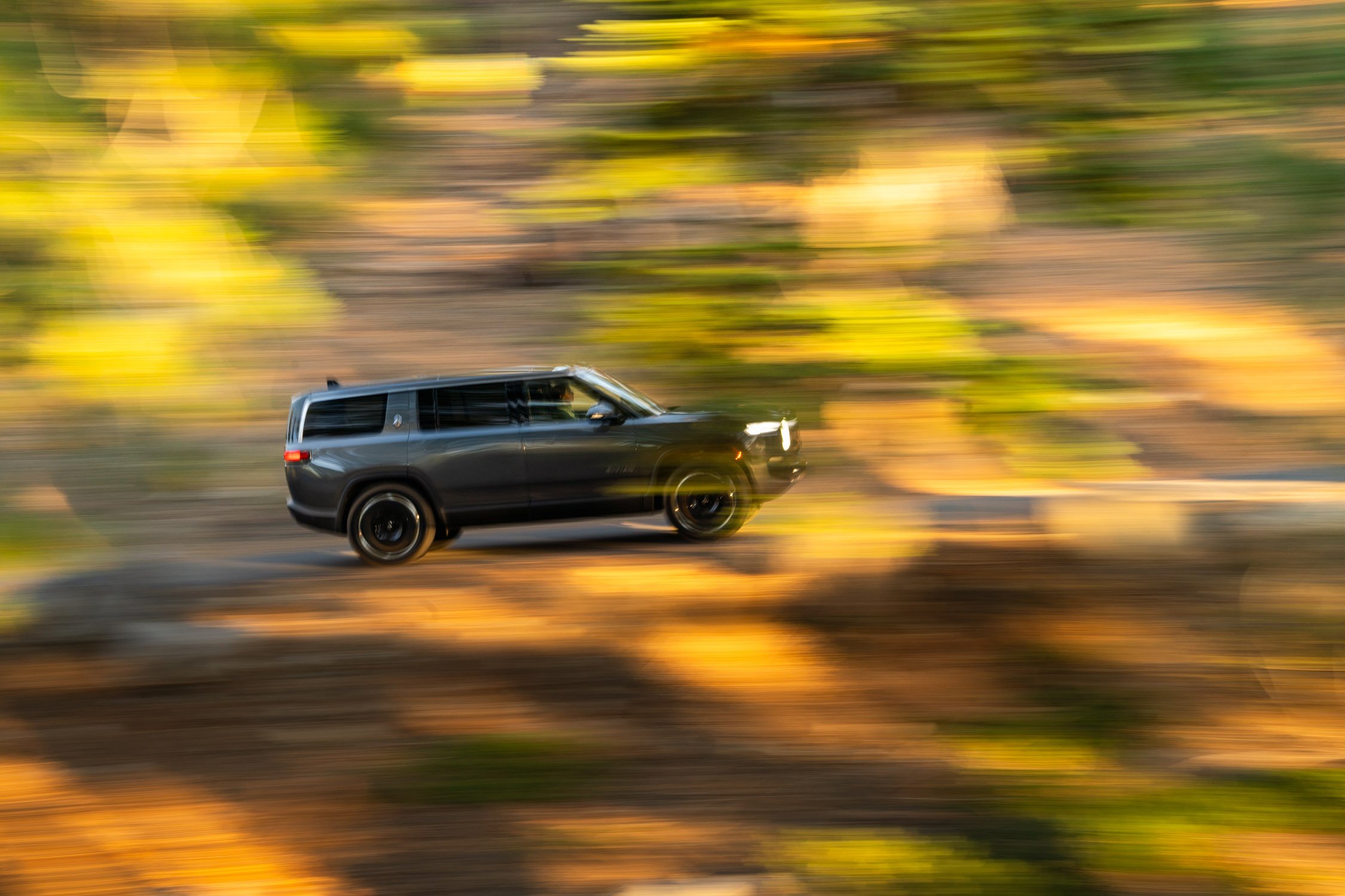 EV road trip around Northern California in search of fall colors for Rivian and AllTrails collaboration.