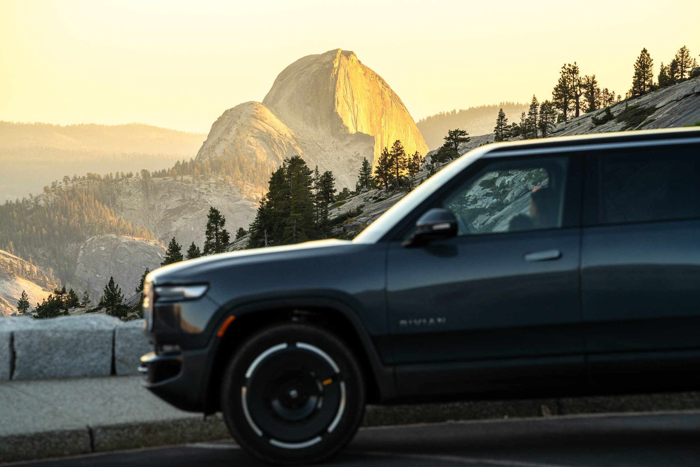 EV road trip around Northern California in search of fall colors for Rivian and AllTrails collaboration.