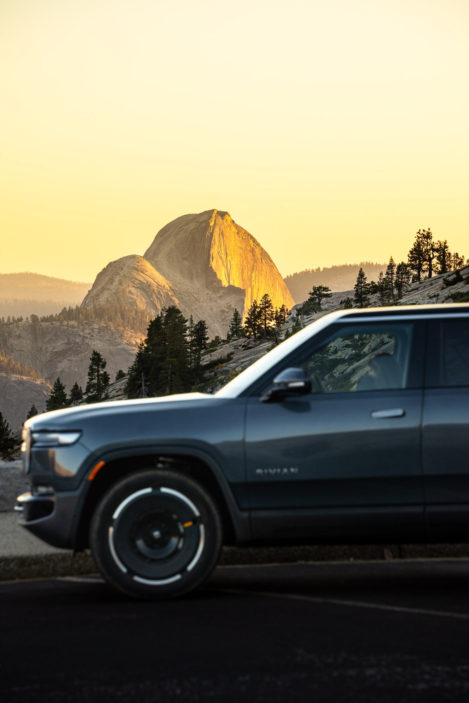 EV road trip around Northern California in search of fall colors for Rivian and AllTrails collaboration.