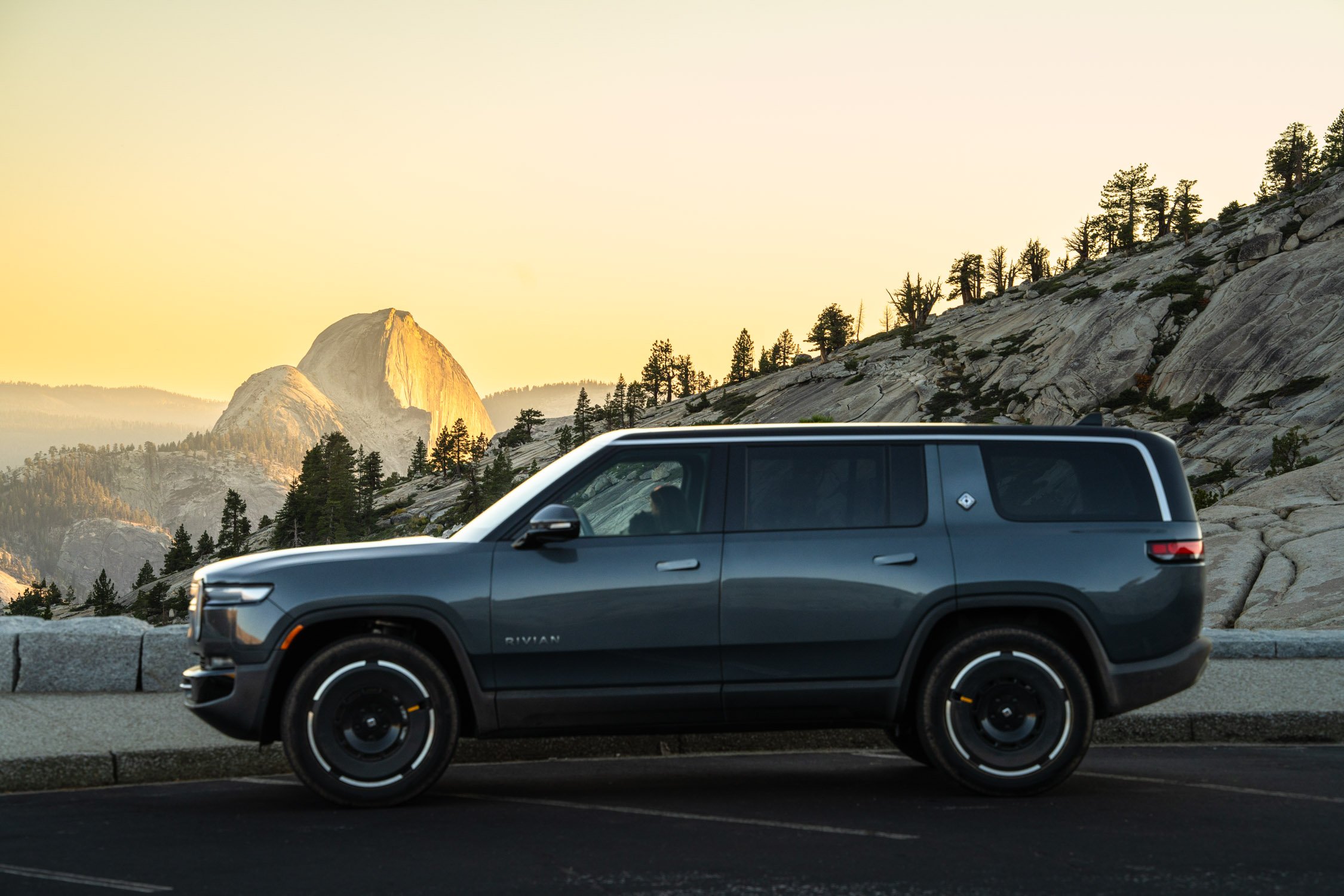 EV road trip around Northern California in search of fall colors for Rivian and AllTrails collaboration.