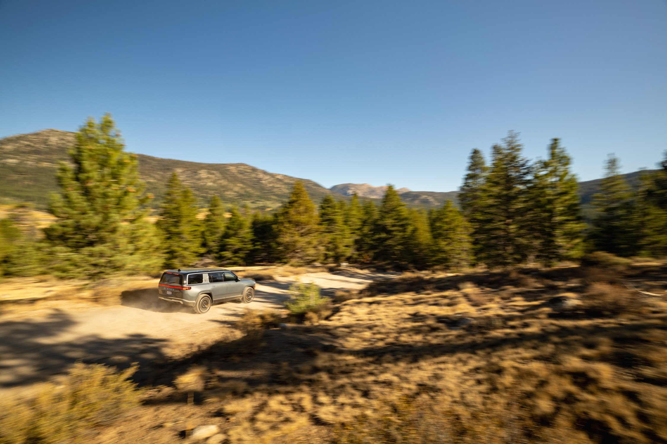 EV road trip around Northern California in search of fall colors for Rivian and AllTrails collaboration.
