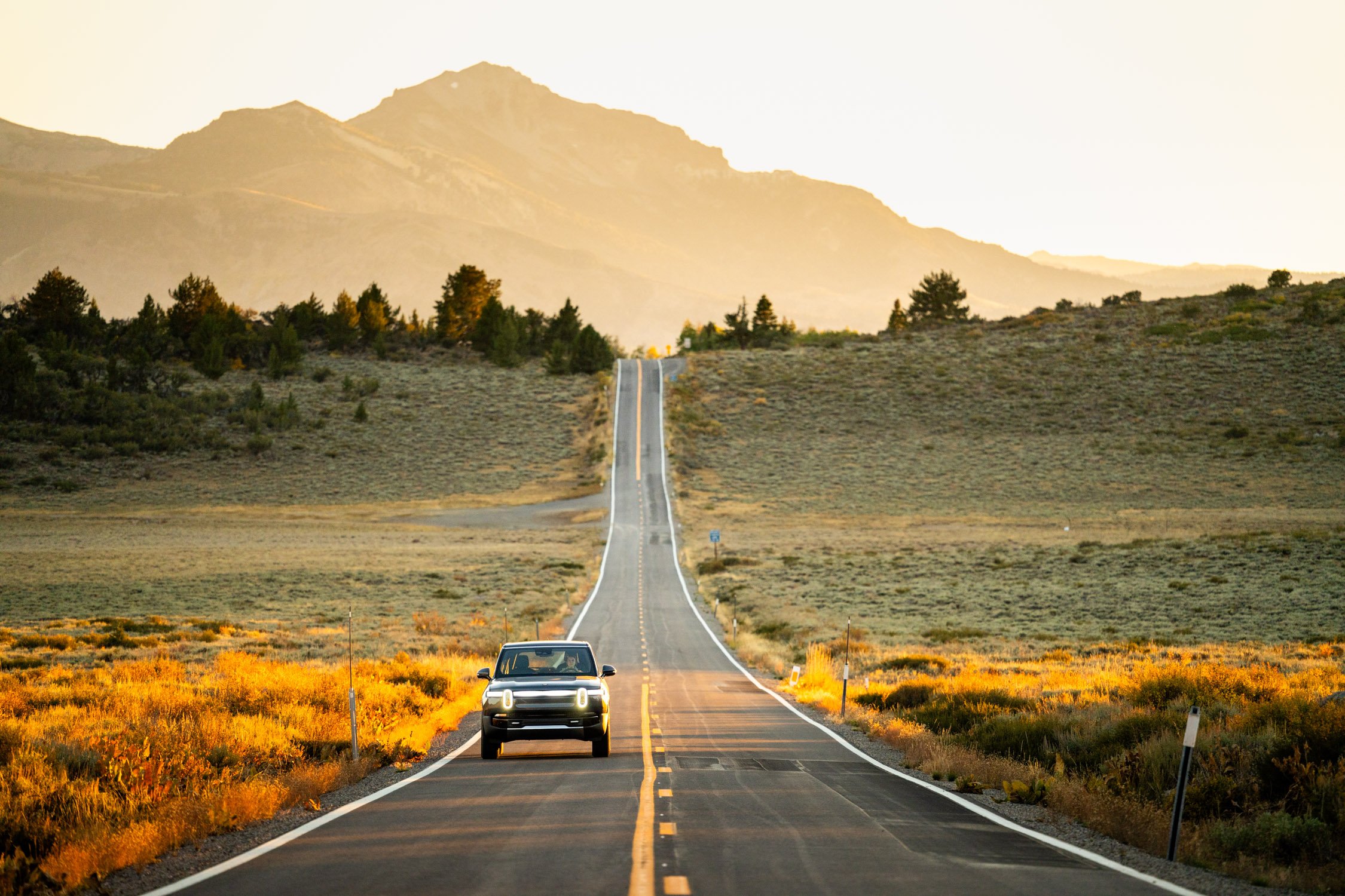 EV road trip around Northern California in search of fall colors for Rivian and AllTrails collaboration.