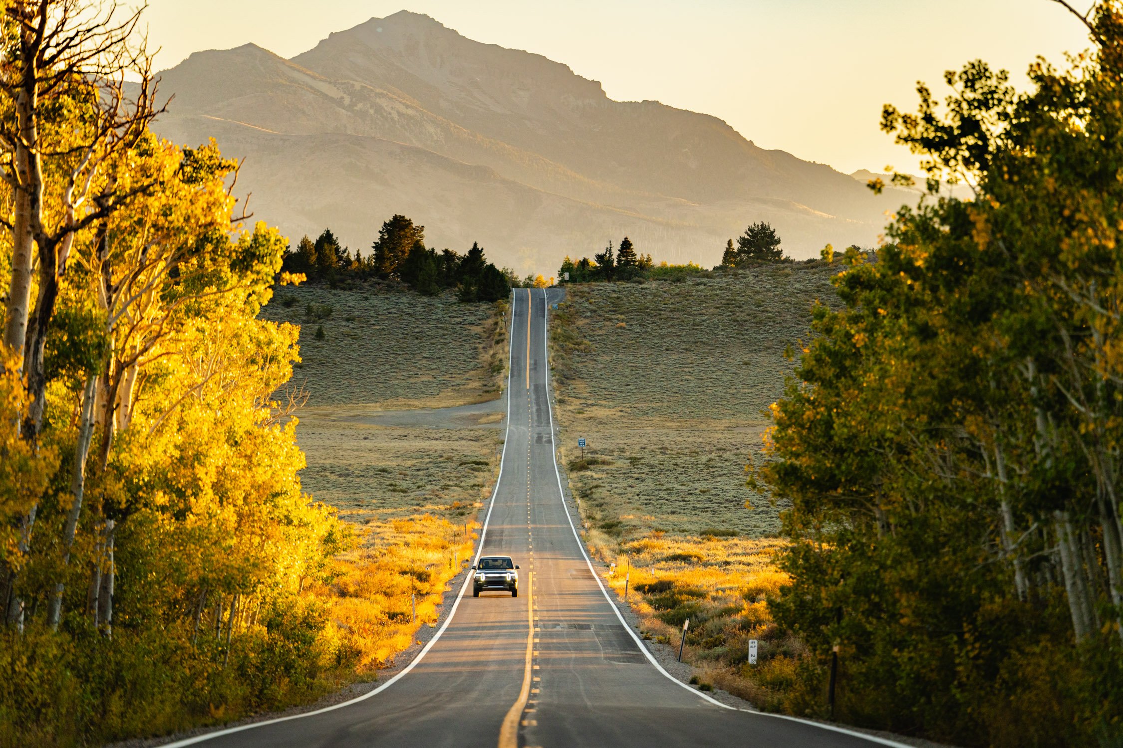 EV road trip around Northern California in search of fall colors for Rivian and AllTrails collaboration.