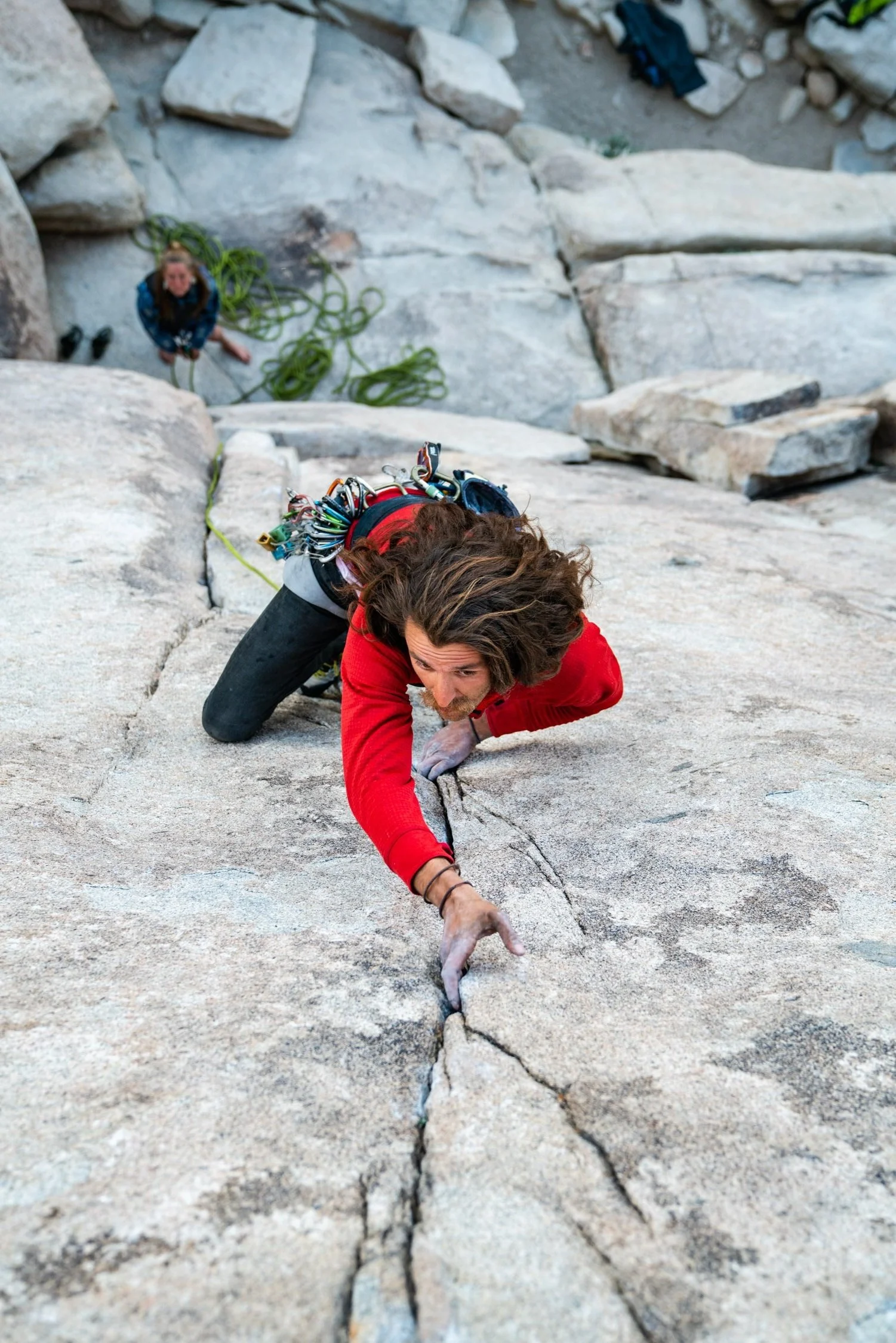 DALTONJOHNSON_210224_WILL%2C+VICTORIA%2C+MARK+CLIMBING+NUT+PLACEMENTS+LIFESTYLE+HIGHLINING_JOSHUA+TREE%2C+CA_01319.jpg