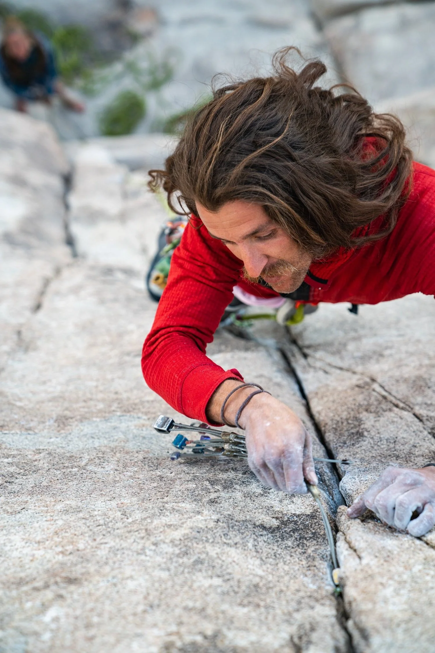 DALTONJOHNSON_210224_WILL%2C+VICTORIA%2C+MARK+CLIMBING+NUT+PLACEMENTS+LIFESTYLE+HIGHLINING_JOSHUA+TREE%2C+CA_01340.jpg