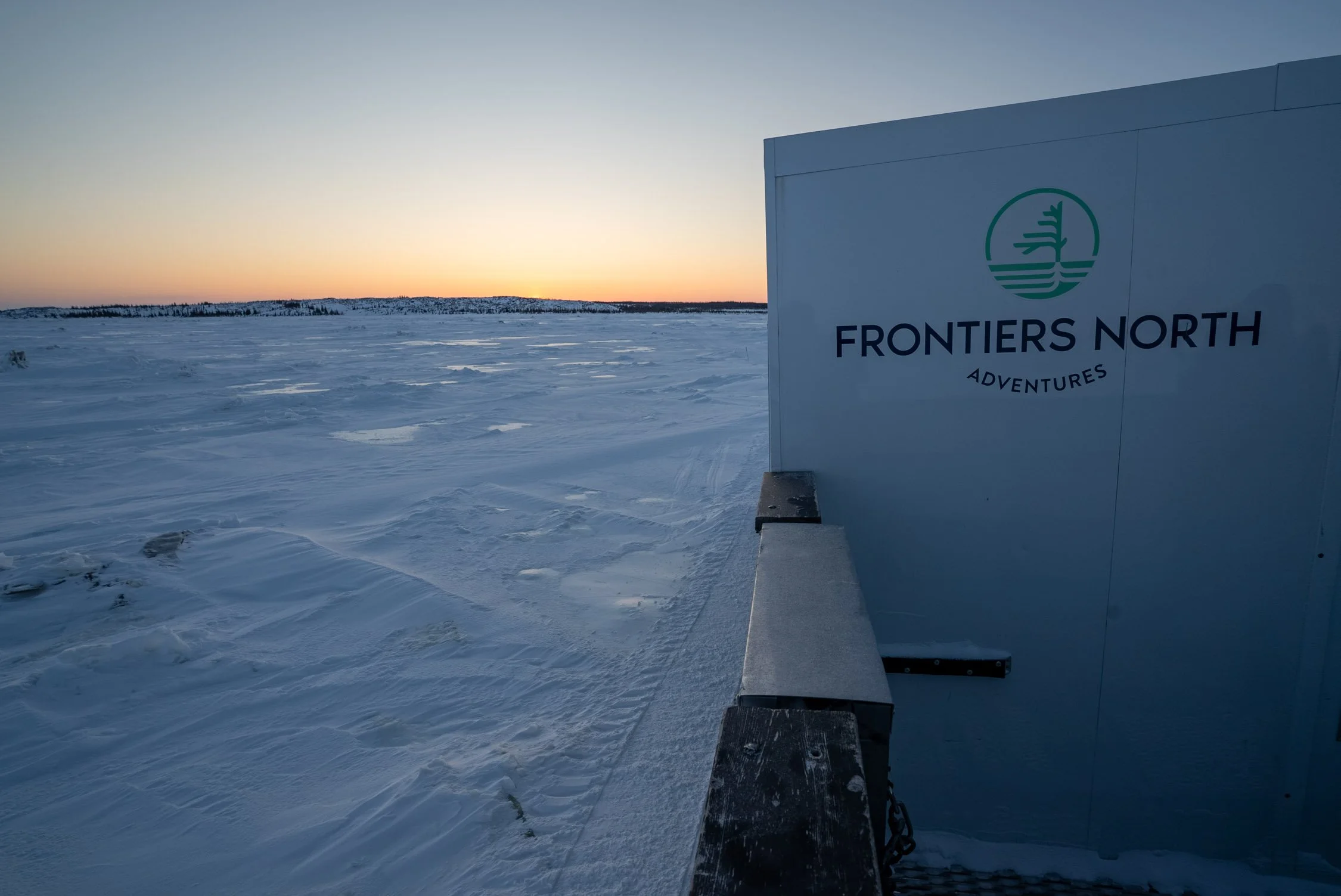 DALTONJOHNSON_240228_NORTHERN LIGHTS WITH FRONTIER NORTH_STILLS_NIGHT THREE_CHURCHILL, CANADA_00025.jpg