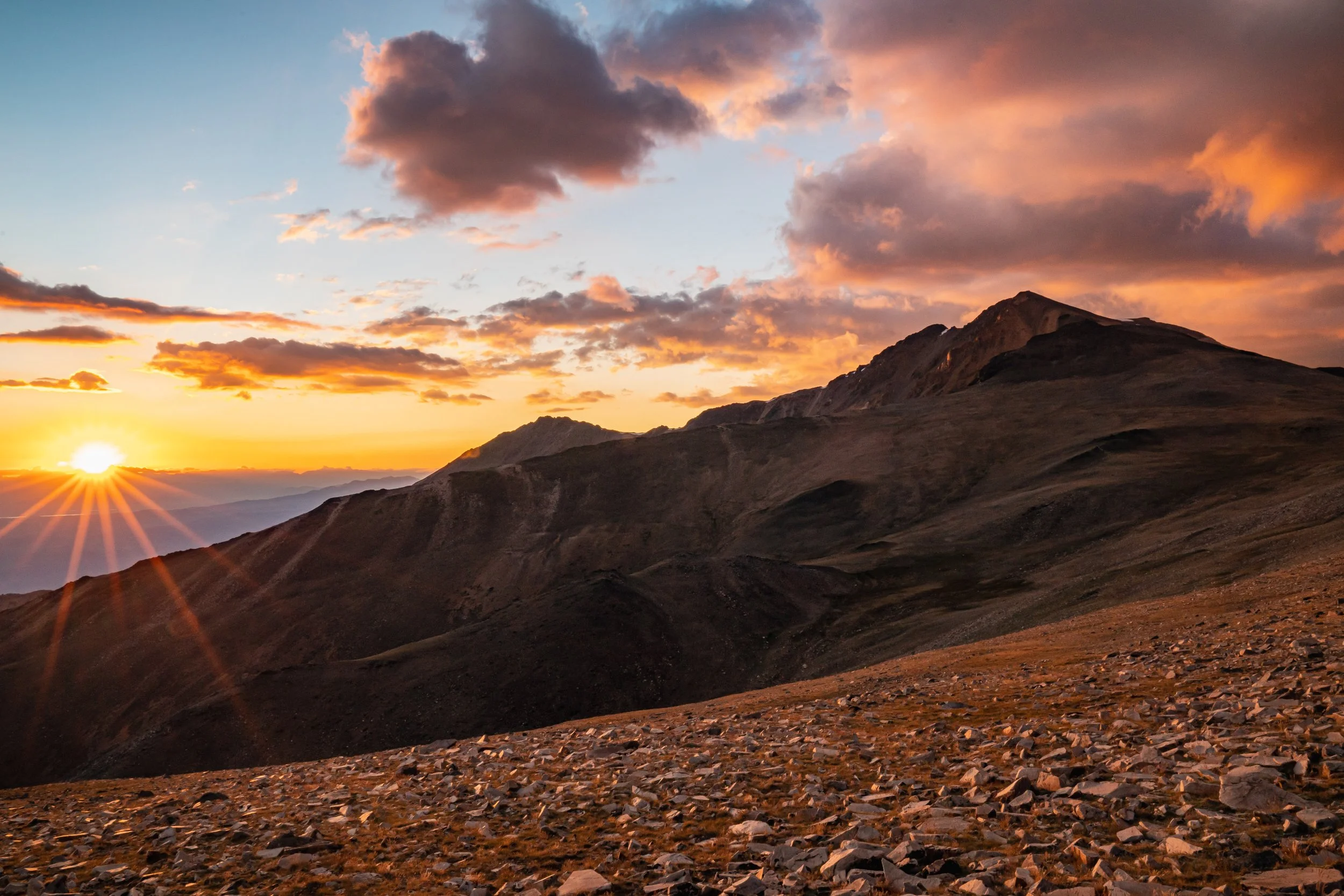 Dalton Johnson adventure photographer photographs an expedition to climb all of california's 14,000 foot peaks 00022.jpg