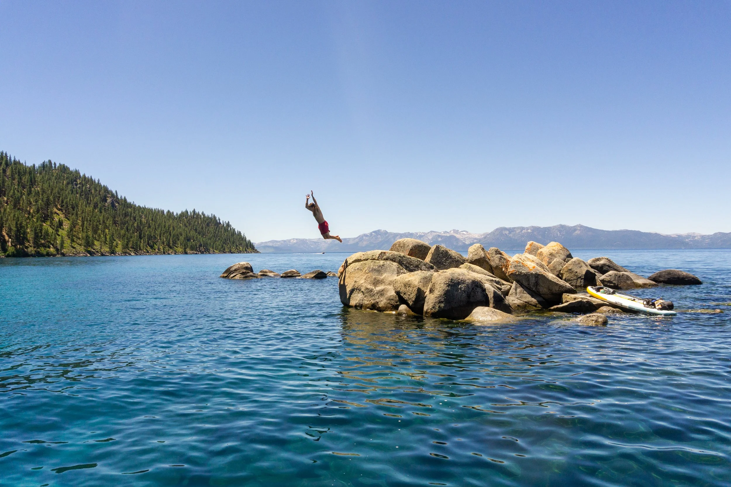DALTONJOHNSON_260711_SUPING LAKE TAHOE WITH MICHAEL WHALEN_A6000 STILLS_LAKE TAHOE, CA_00570.jpg