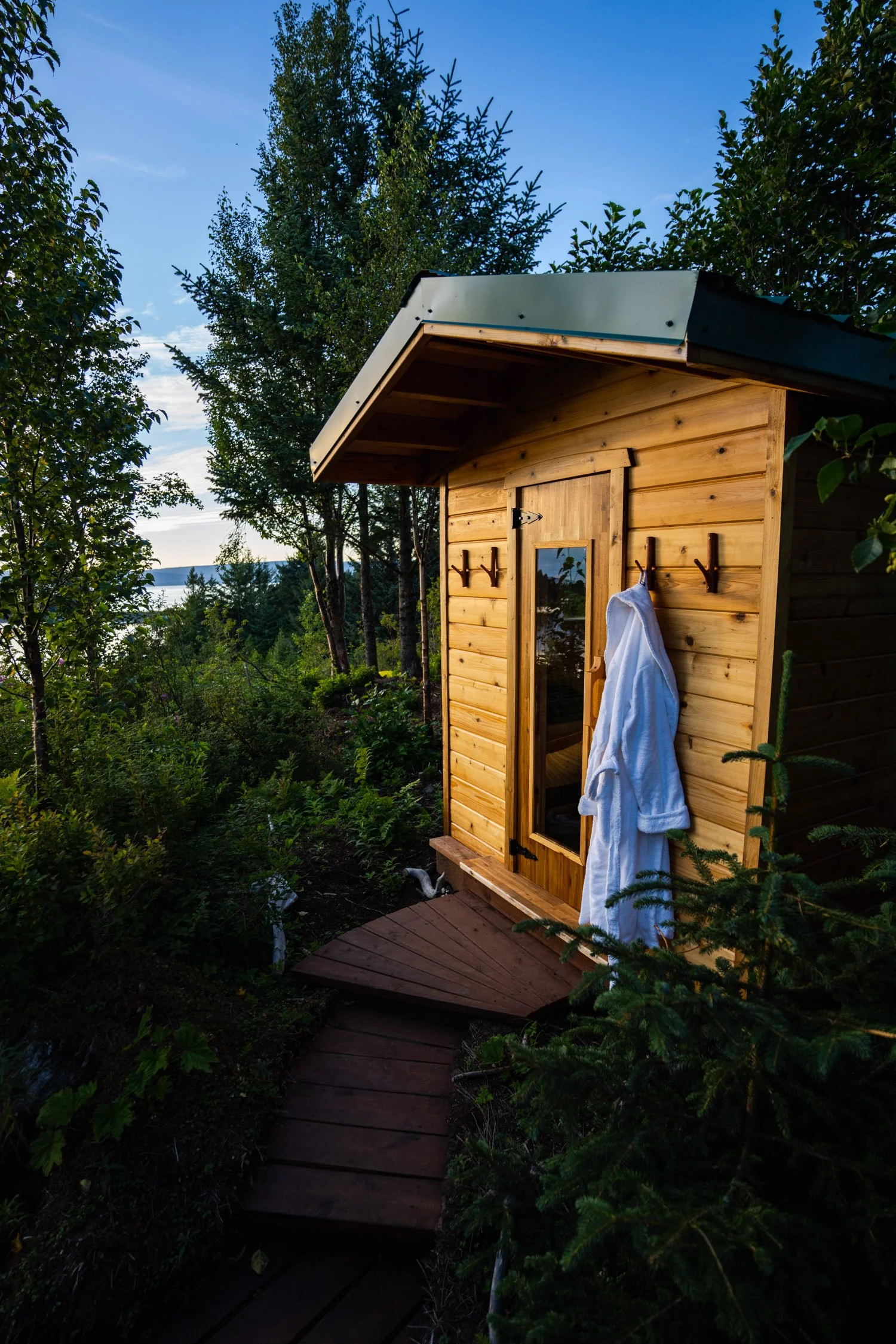 DALTONJOHNSON_220803_STILLPOINT LODGE DAY FOUR_HALIBUT COVE, ALASKA_02458.jpg