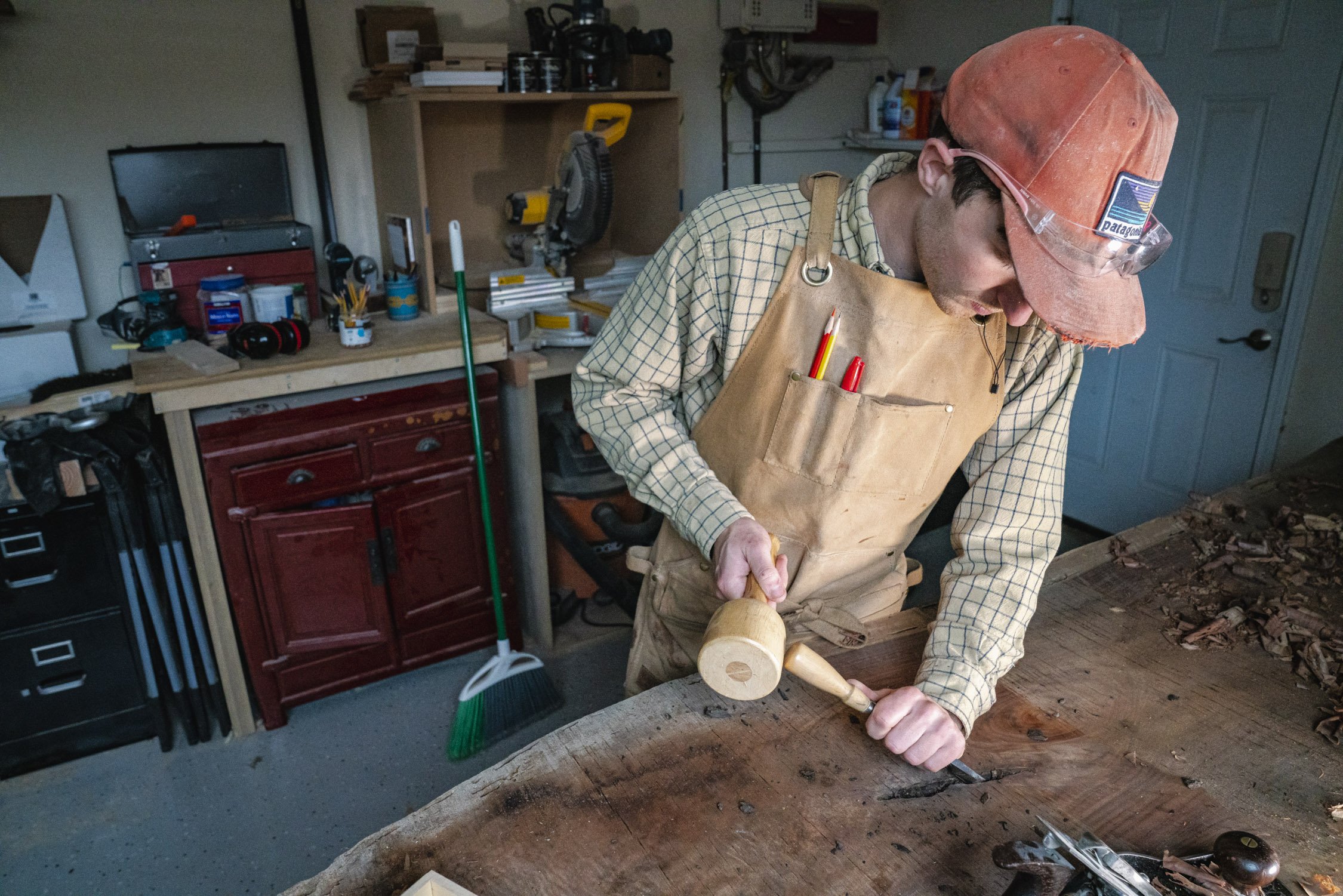 DALTONJOHNSON_210202_CASEY ENVIRONMENTAL PORTRAIT WOOD WORKING_SANTA CRUZ, CA_00305.jpg