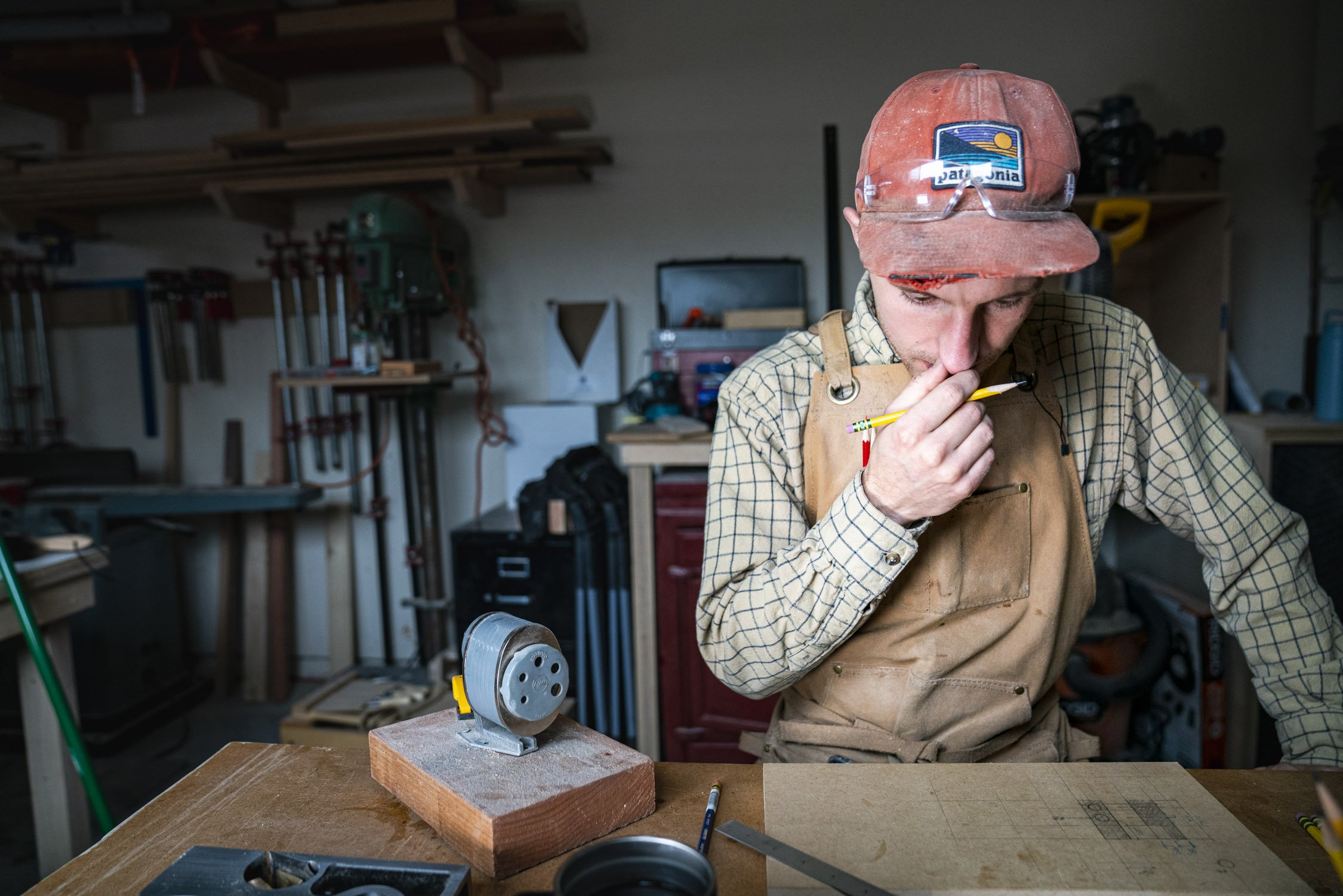DALTONJOHNSON_210202_CASEY ENVIRONMENTAL PORTRAIT WOOD WORKING_SANTA CRUZ, CA_00053.jpg