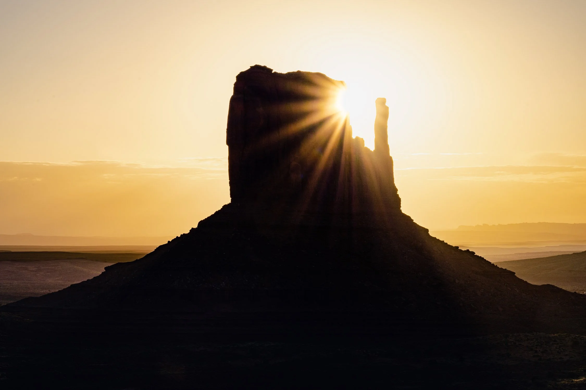 DALTONJOHNSON_230511_MONUMENT VALLEY SUNRISE_MONUMENT VALLEY, UT_00117.jpg
