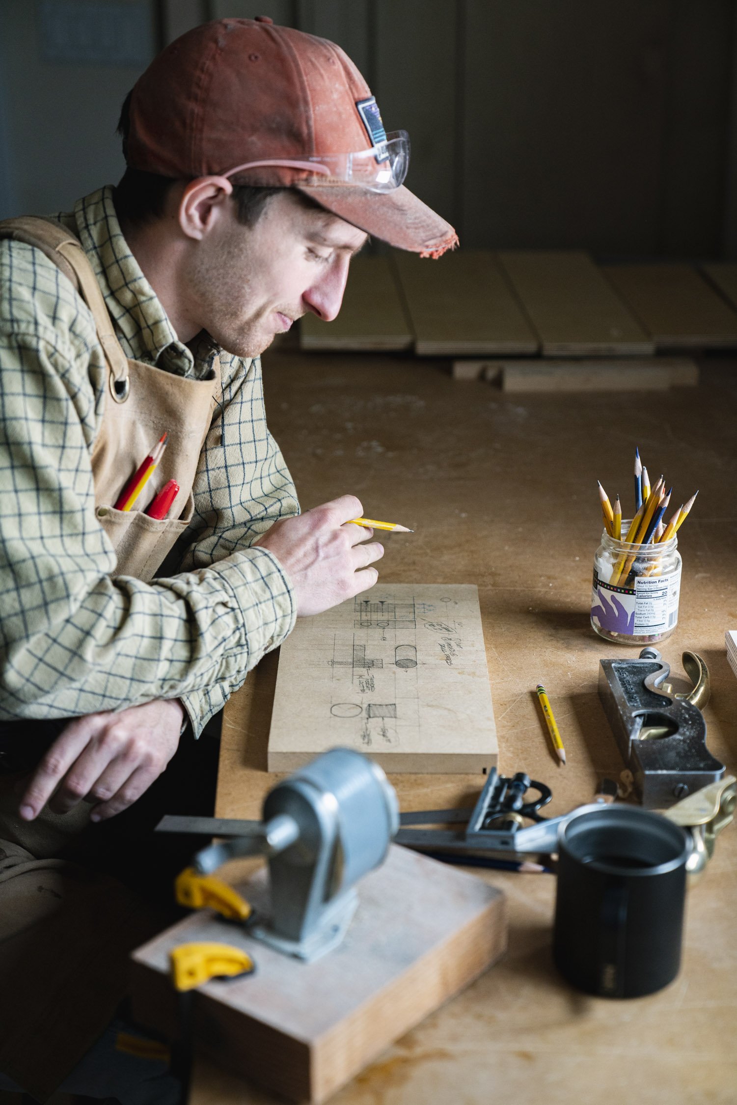 DALTONJOHNSON_210202_CASEY ENVIRONMENTAL PORTRAIT WOOD WORKING_SANTA CRUZ, CA_00128.jpg