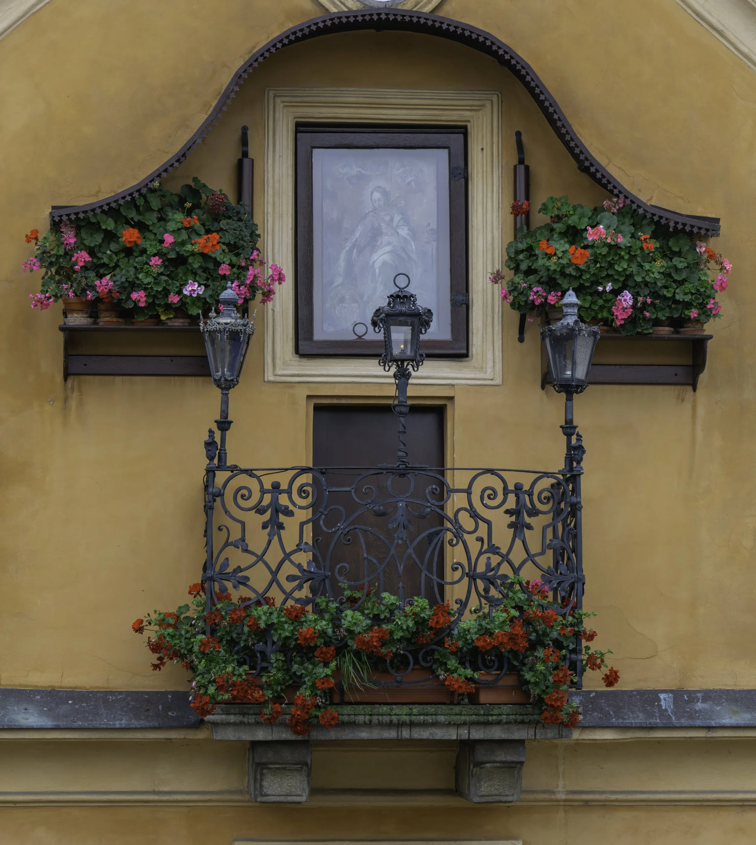 SPECIAL EXHIBITION: Beyond the Cobblestones
