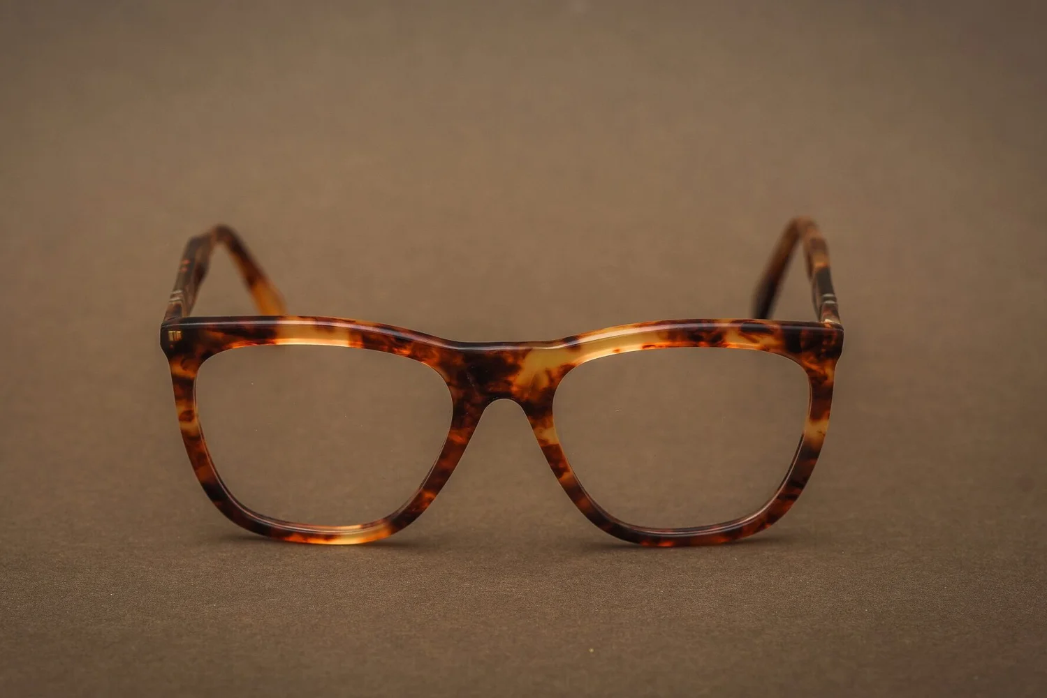 THOVF_Persol_902-1.jpg