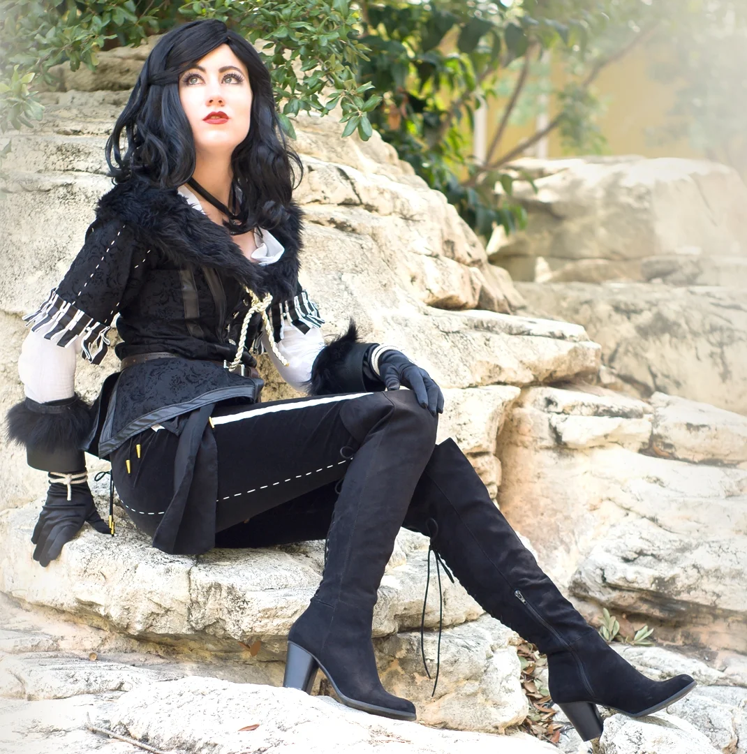 Yennefer cosplay from the Witcher 3 by Tiffany Gordon Cosplay