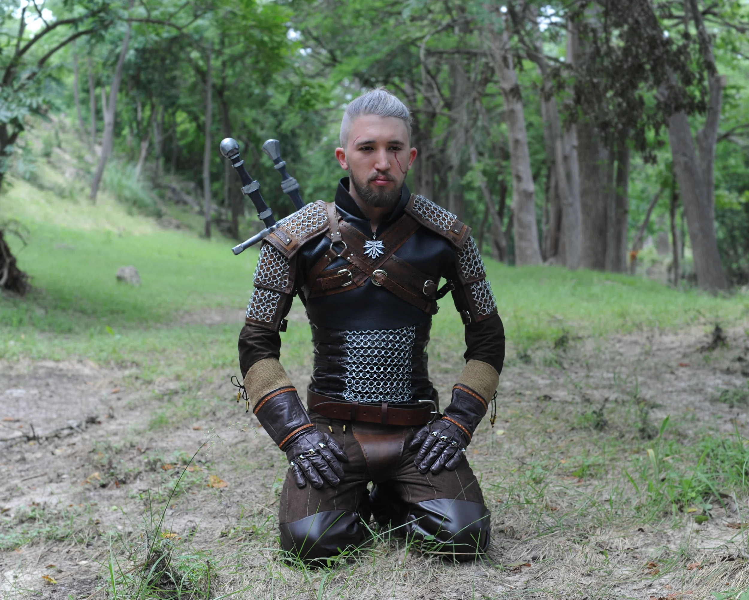 Geralt cosplay from the Witcher 3 by Tiffany Gordon Cosplay