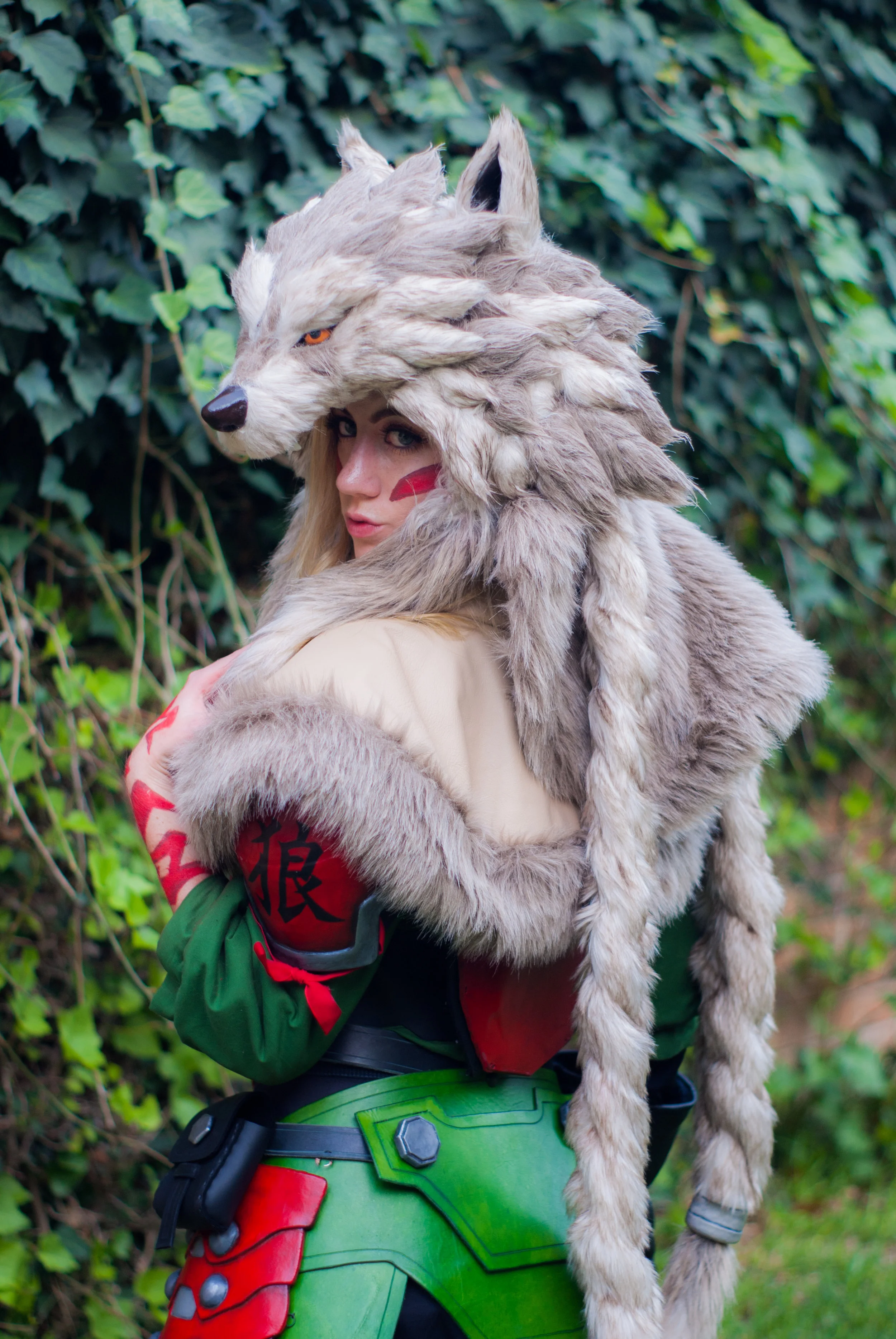 Lone Wolf Hanzo cosplay from Overwatch by Tiffany Gordon Cosplay