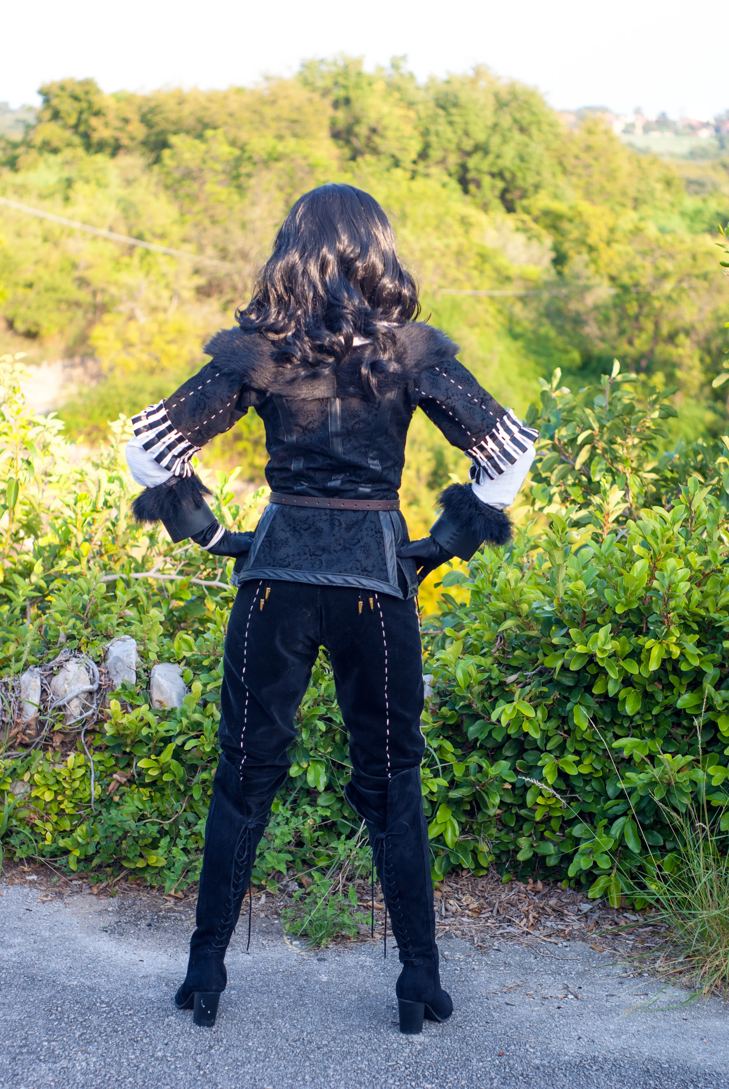 Yennefer cosplay from the Witcher 3 by Tiffany Gordon Cosplay