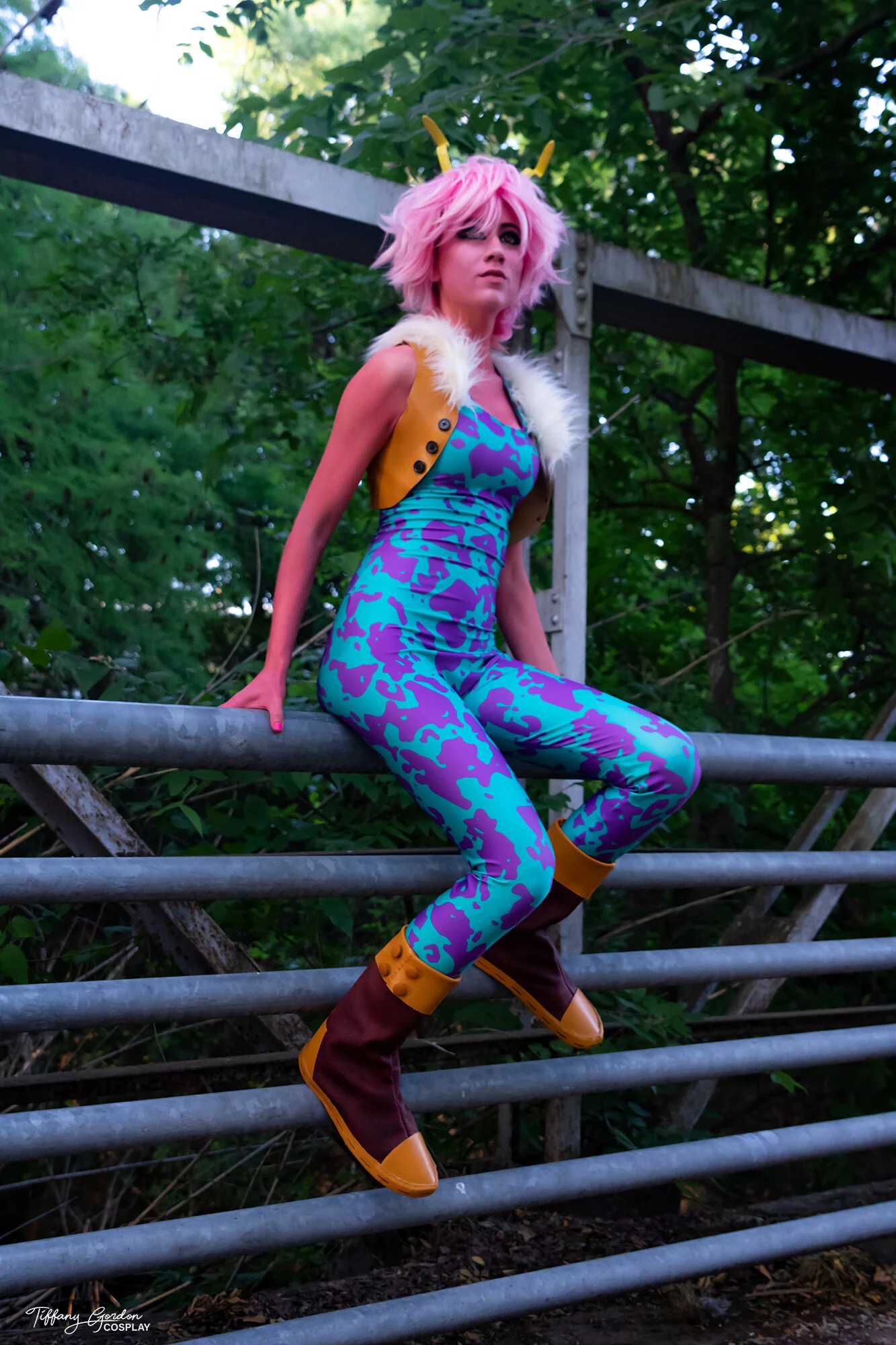 Mina Ashido My Hero Academia Tiffany Gordon Cosplay mina-ashido-my-hero-academia-tiffany-gordon-cosplay
