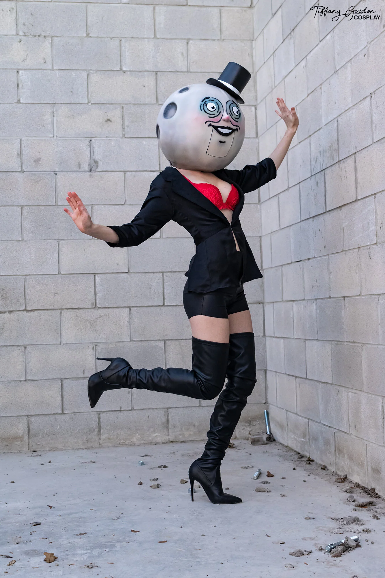 Moon Man Helmet from The Outer Worlds- Pattern — Tiffany Gordon Cosplay