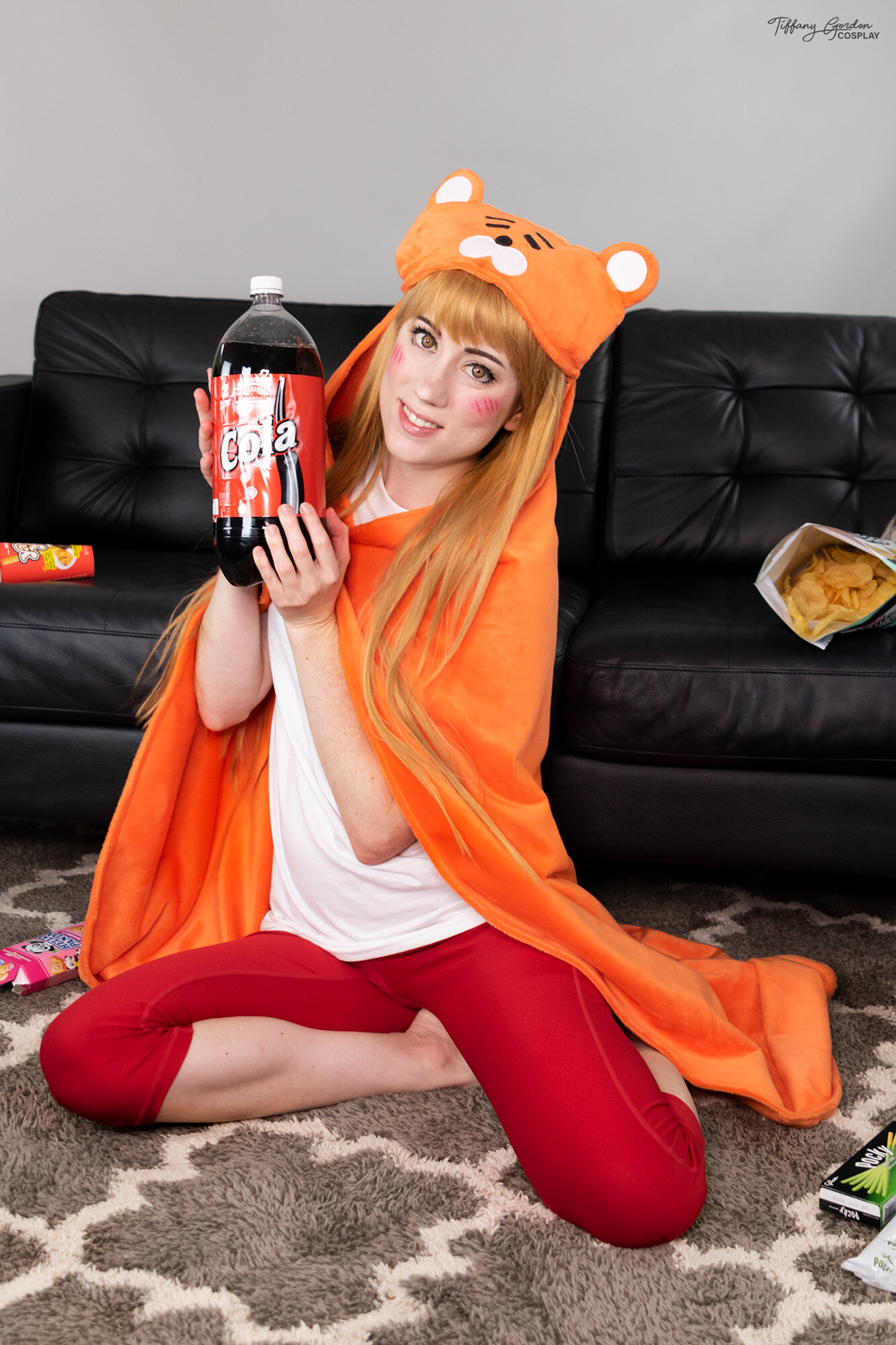 Umaru cosplay from Himouto! Umaru-chan by Tiffany Gordon Cosplay