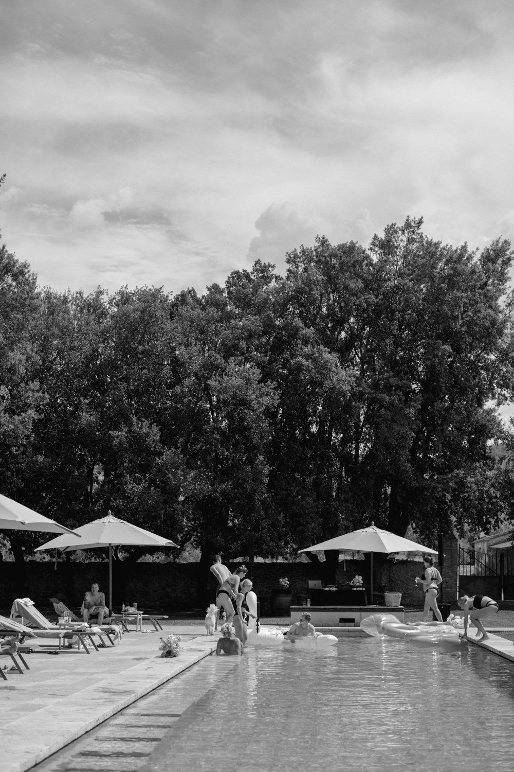 TheSaums-Tuscany-Wedding-La-Pescaia-Pool9.jpg