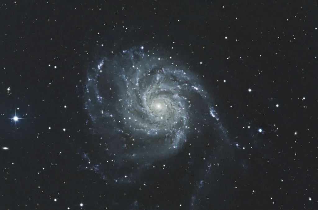 m101jnsml.jpg
