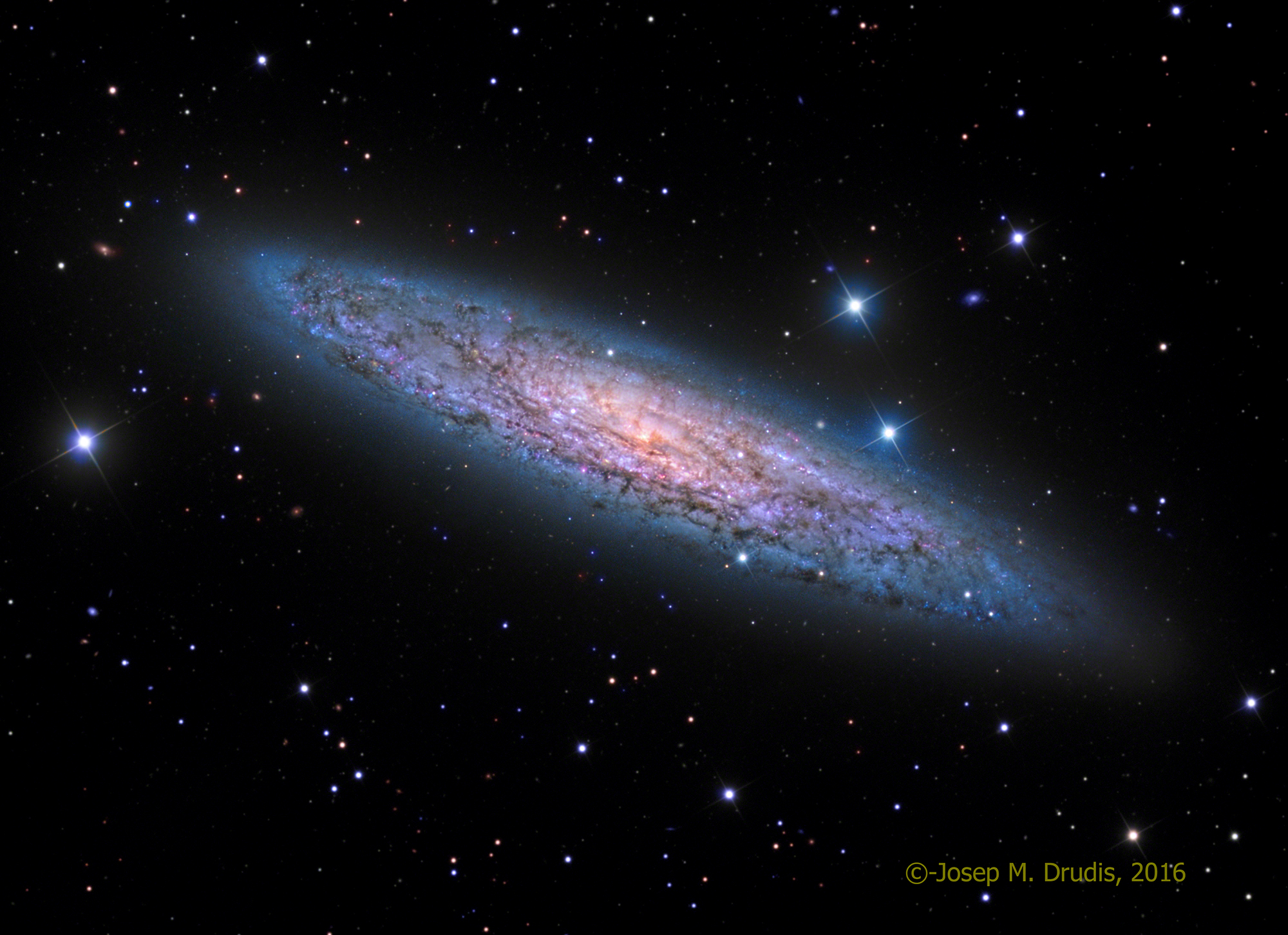 ngc253-lrgb-final15-bc.jpg