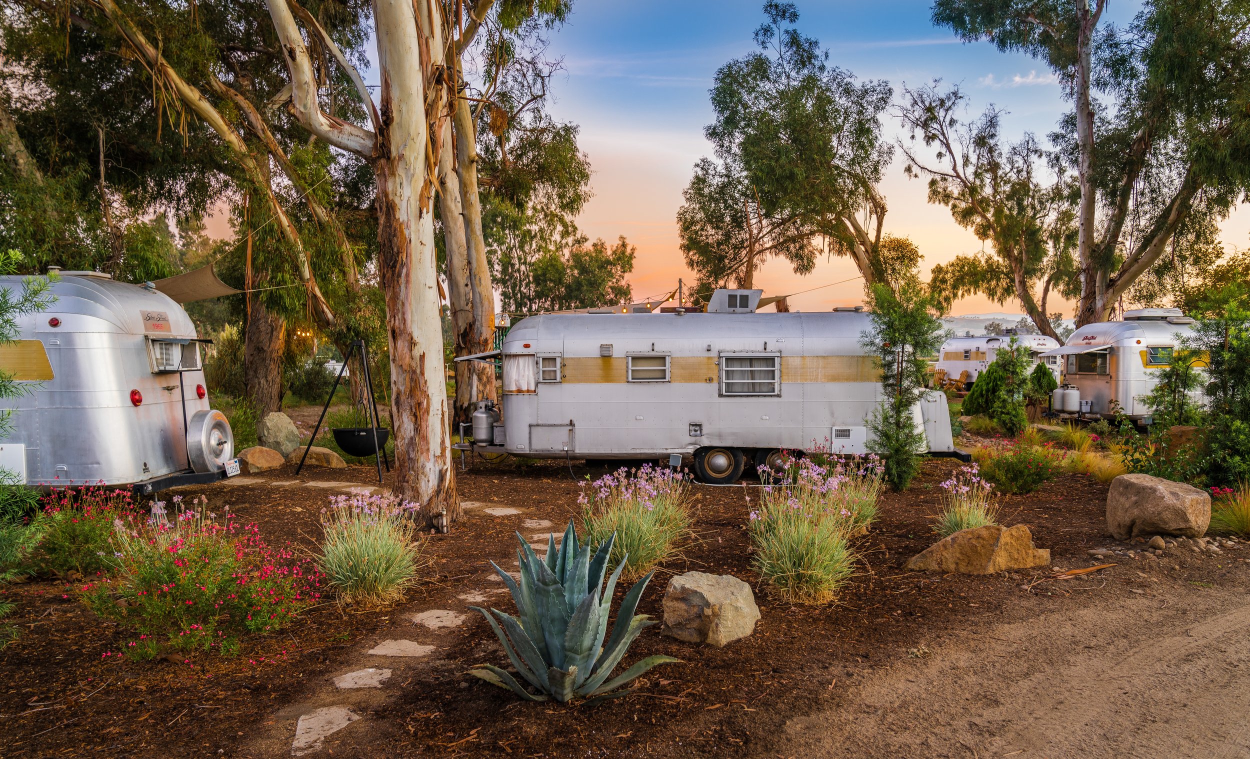 Wine Country Glamping in a Fabulous setting