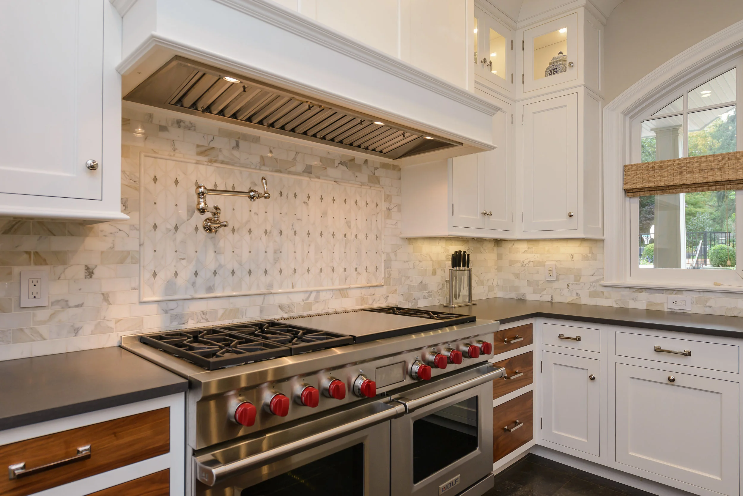 20 Harbor Acres Rd Sands Point-print-037-37-Kitchen-4200x2805-300dpi.jpg