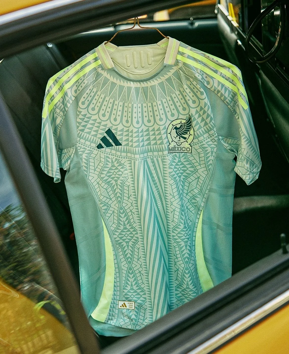 Mexico Away 1.jpeg