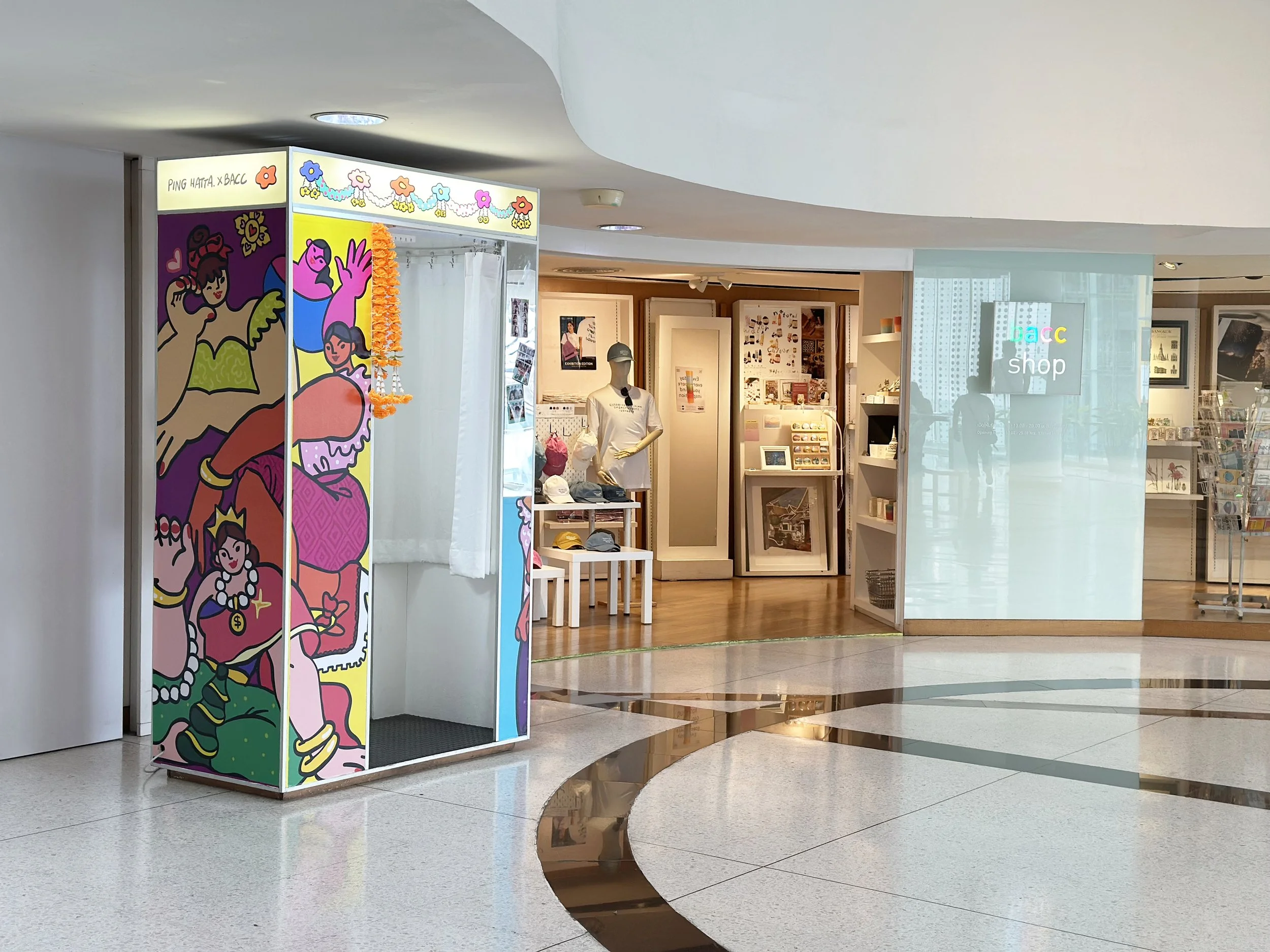 booth_front-side-purple.jpg