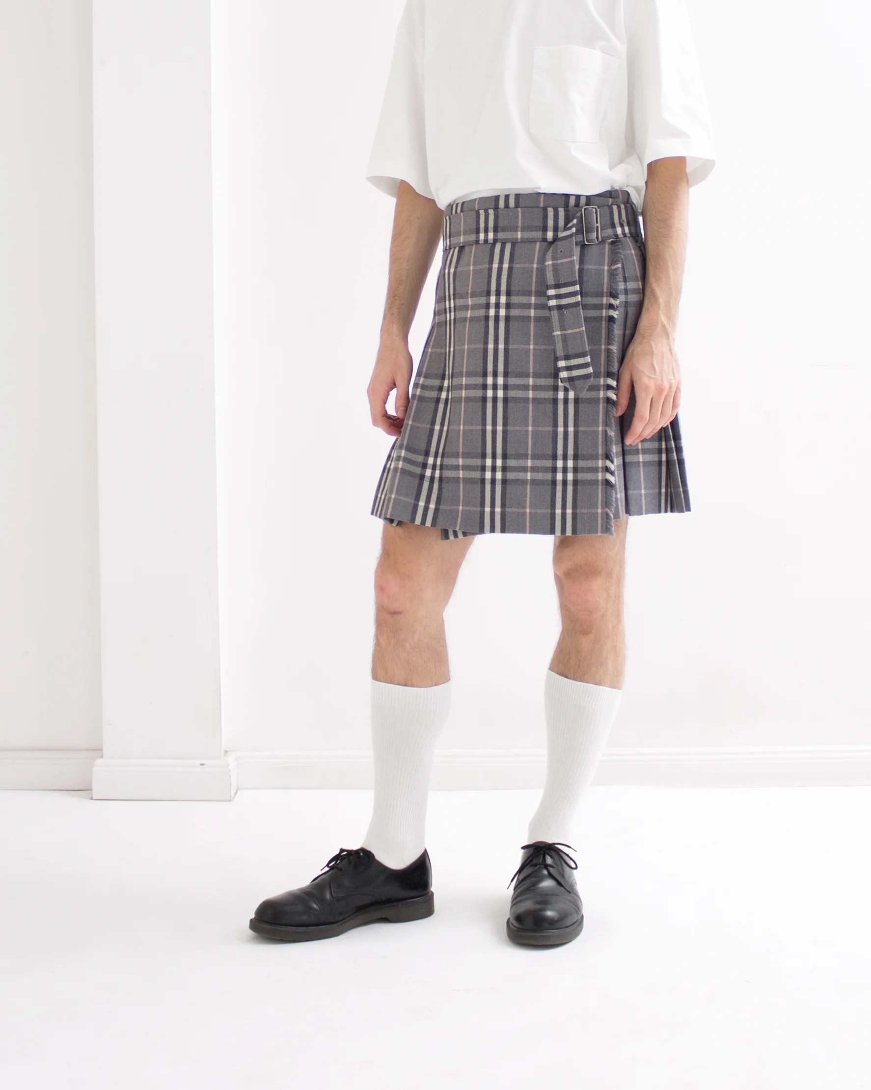 Burberry London Classic Iconic Tartan Men Skirt 1.jpg
